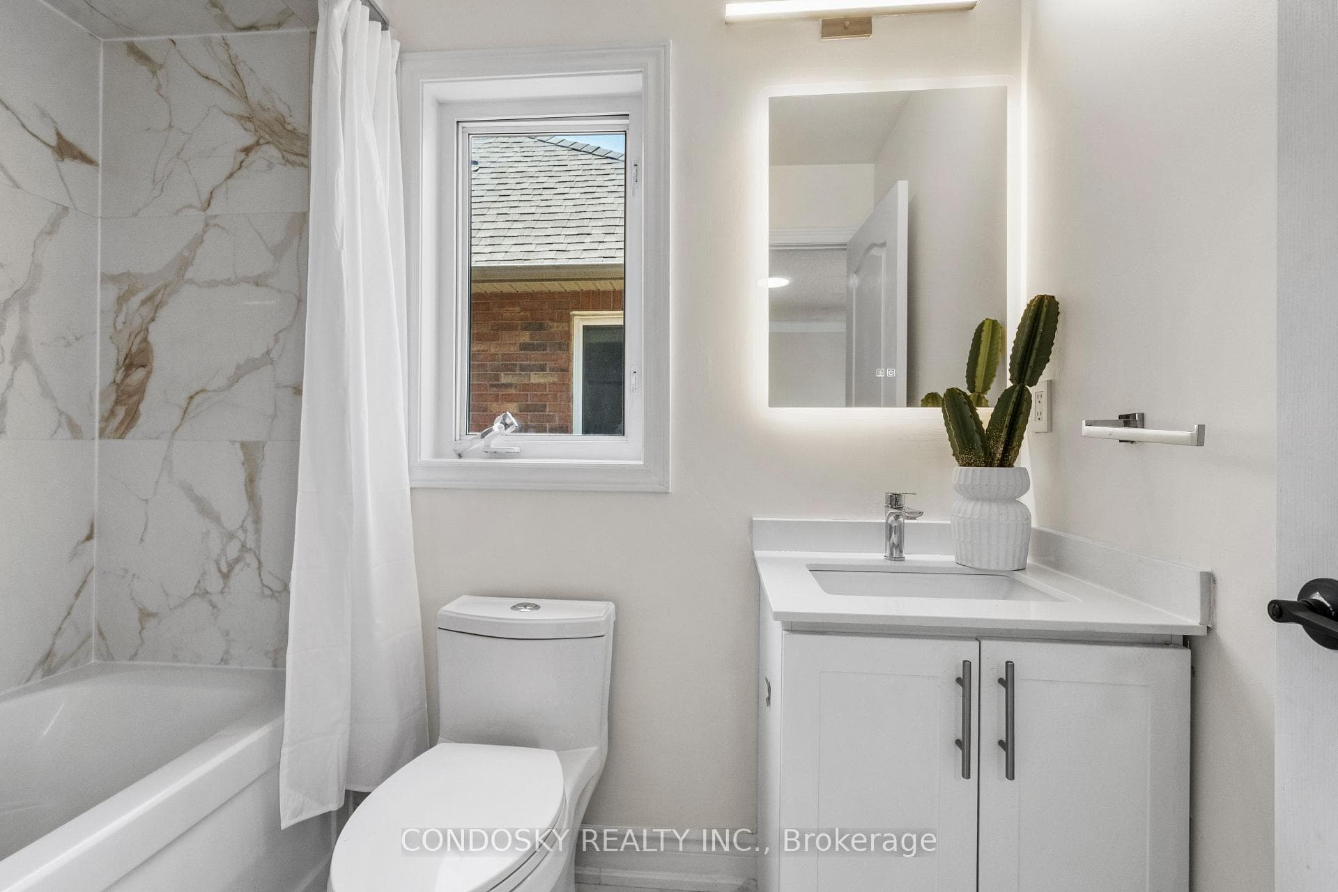 3322 Fox Run Circle - Detached photo 31 of 50 in Oakville, Ontario