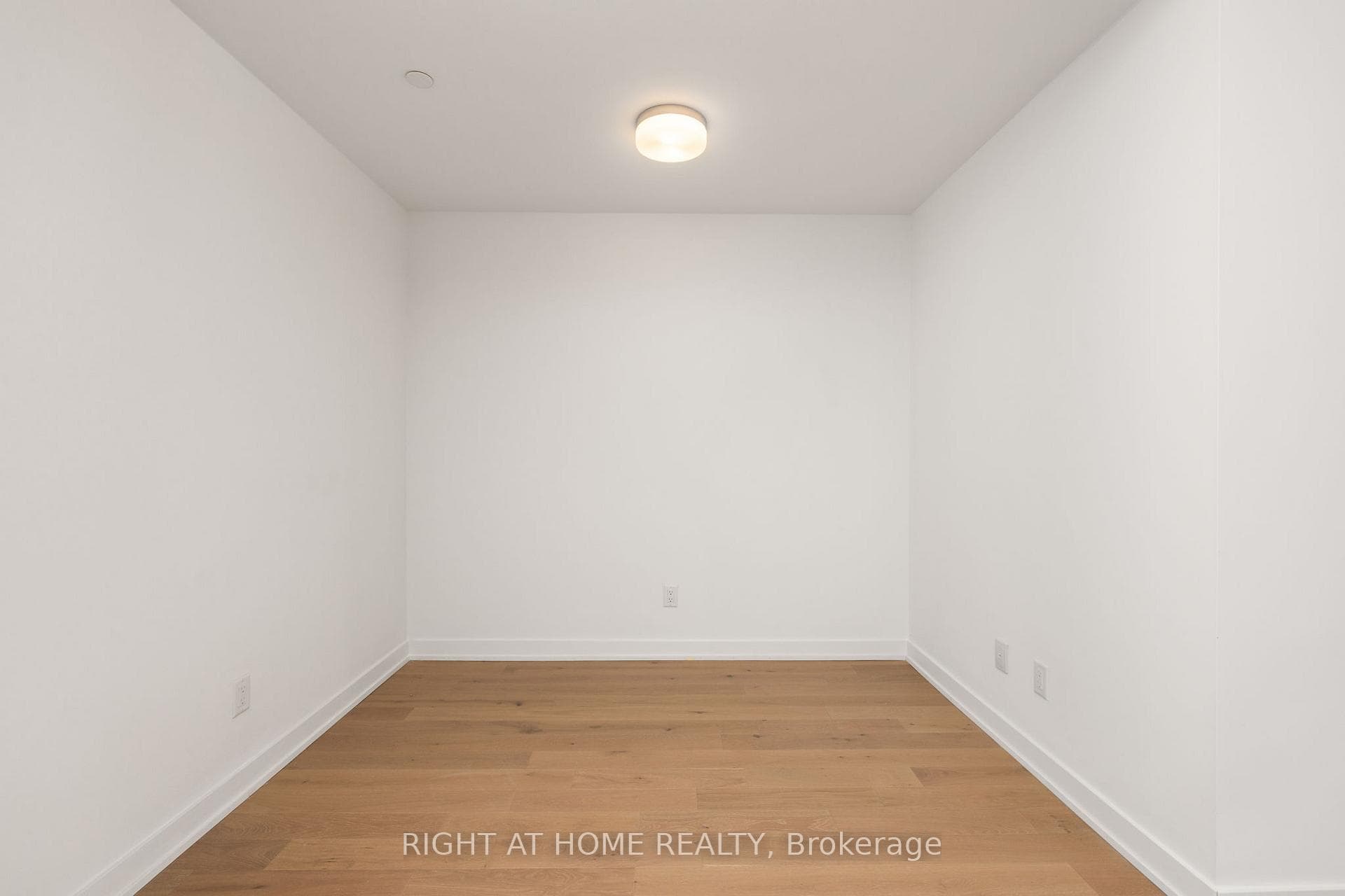 1161 Kingston Road Unit 305 - Condo photo 13 of 27 in Birch Cliff / Cliffside, Ontario