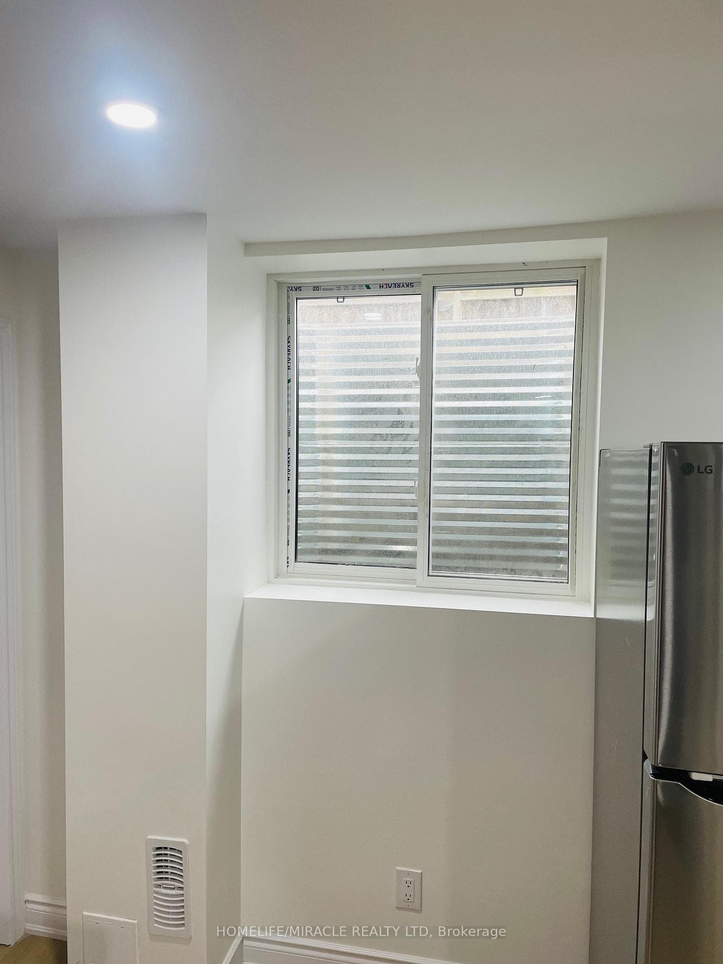 1-2341 Canonridge Circle Unit Bsmt - Detached photo 5 of 17 in Oakville, Ontario