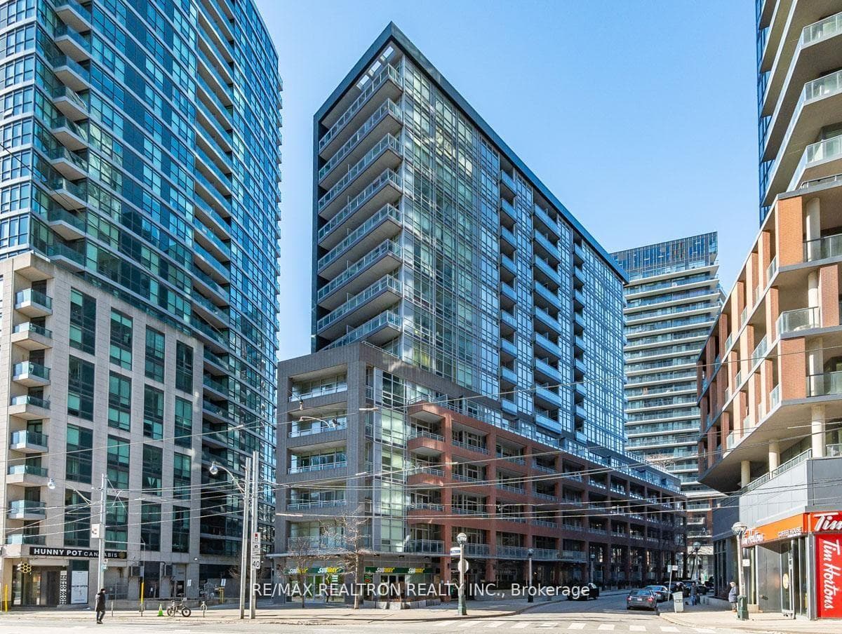 15 Bruyeres Mews Unit 1008 - Condo photo 5 of 33 in Downtown Toronto / Waterfront, Ontario