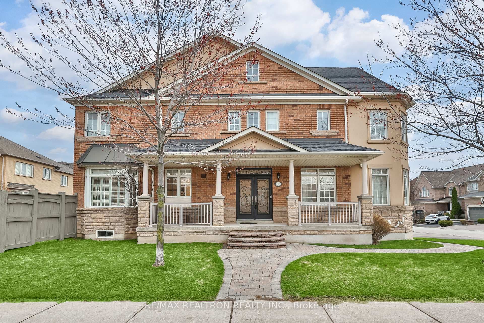 2 Serene Way - home for sale in Vaughan, Ontario