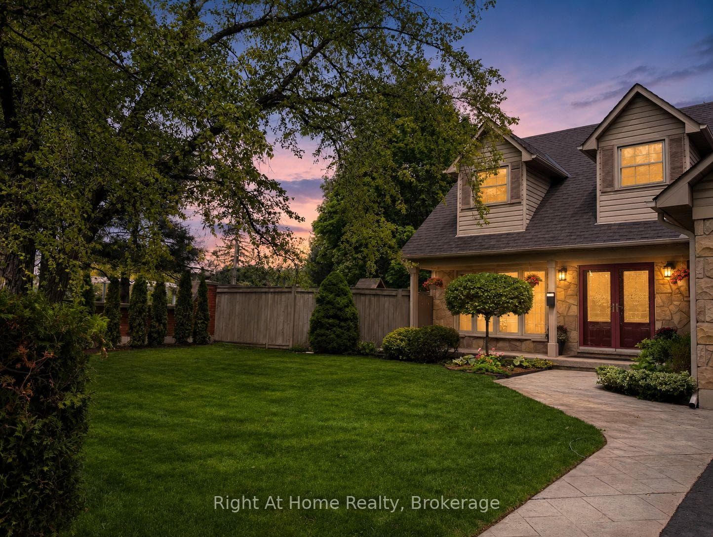 437 Shoreacres Road - Detached photo 5 of 50 in Burlington, Ontario
