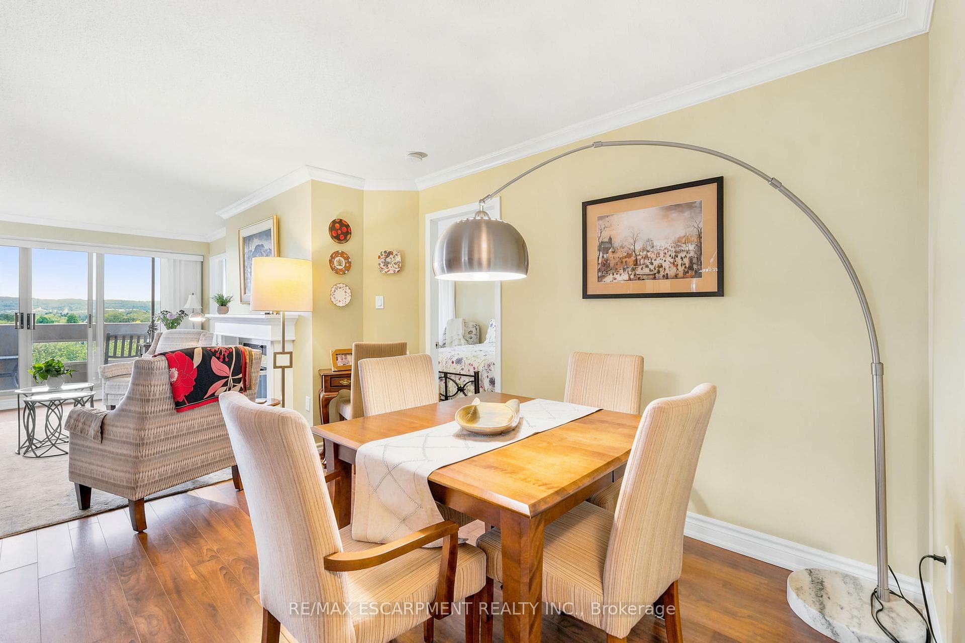 1201 North Shore Boulevard Unit 1003 - Condo photo 6 of 43 in Burlington, Ontario