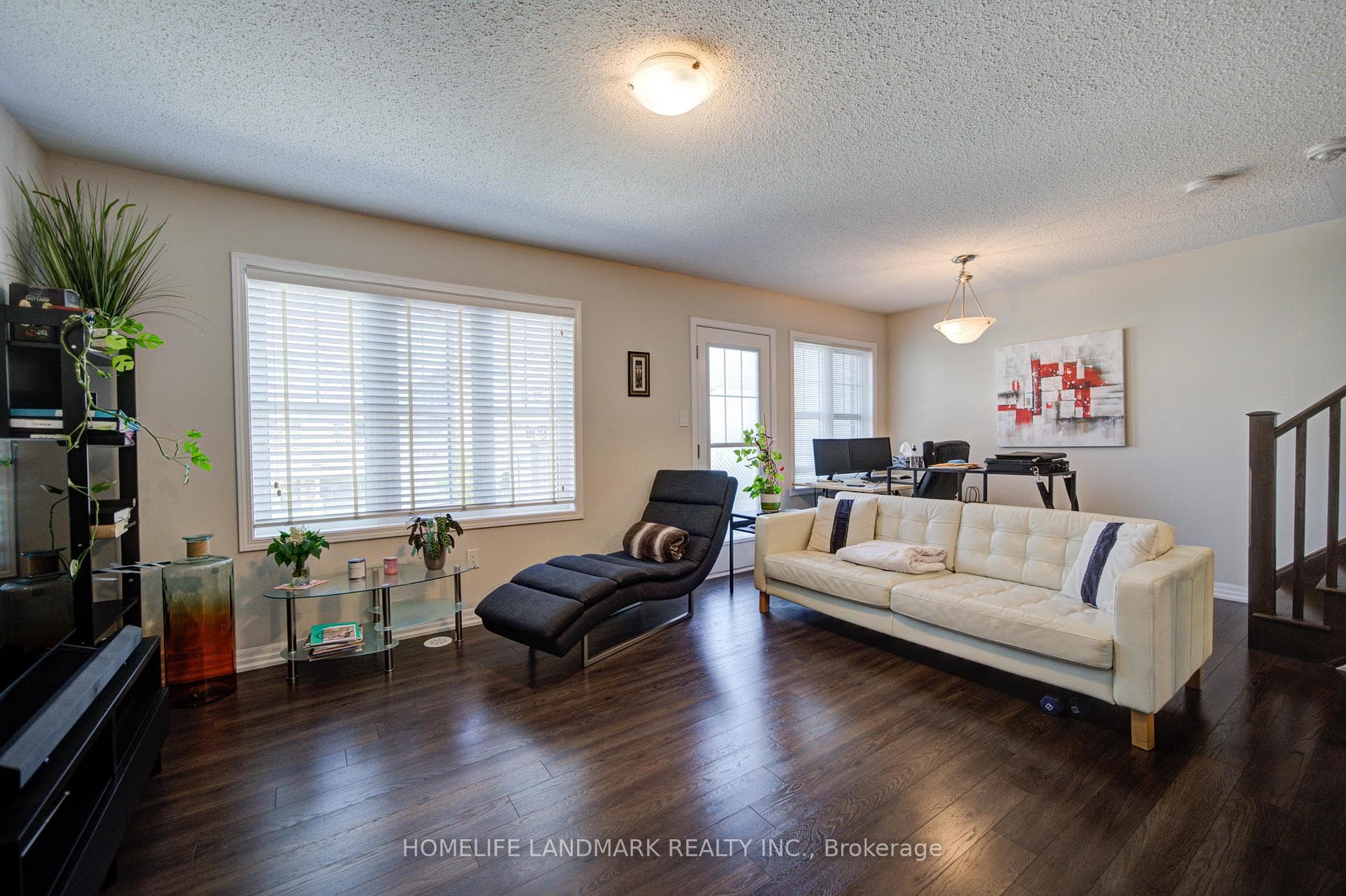 3086 Mistletoe Gardens - Townhouse photo 16 of 38 in Oakville, Ontario