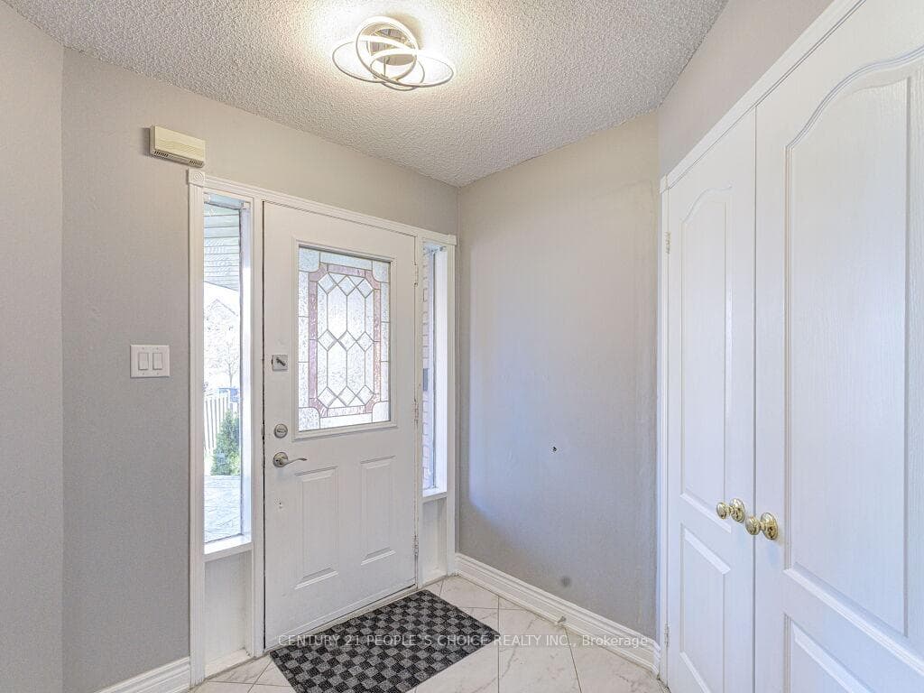 5965 River Grove Avenue - Detached photo 4 of 50 in Mississauga, Ontario