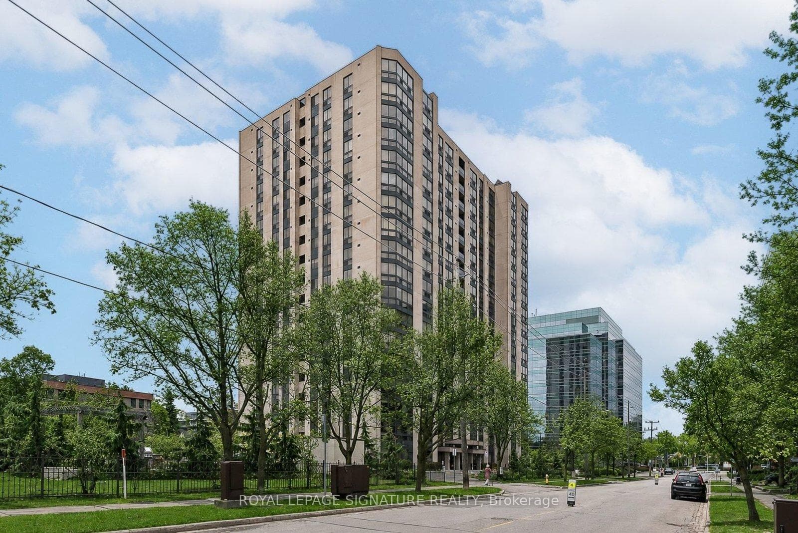 5 Kenneth Avenue Unit 205 - Condo photo 39 of 39 in Willowdale / Newtonbrook, Ontario