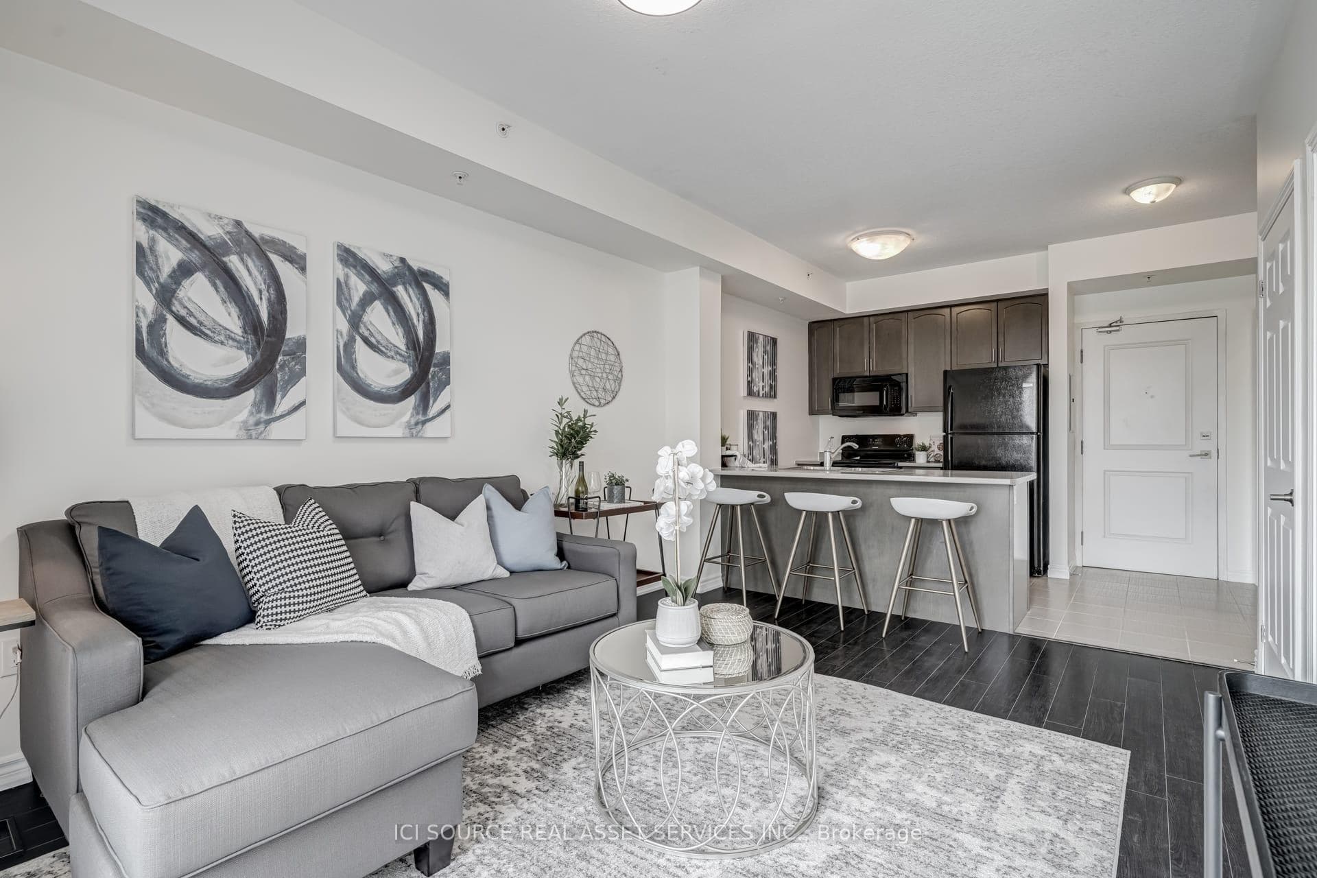 5010 Corporate Drive Unit 238 - home for sale in Burlington, Ontario