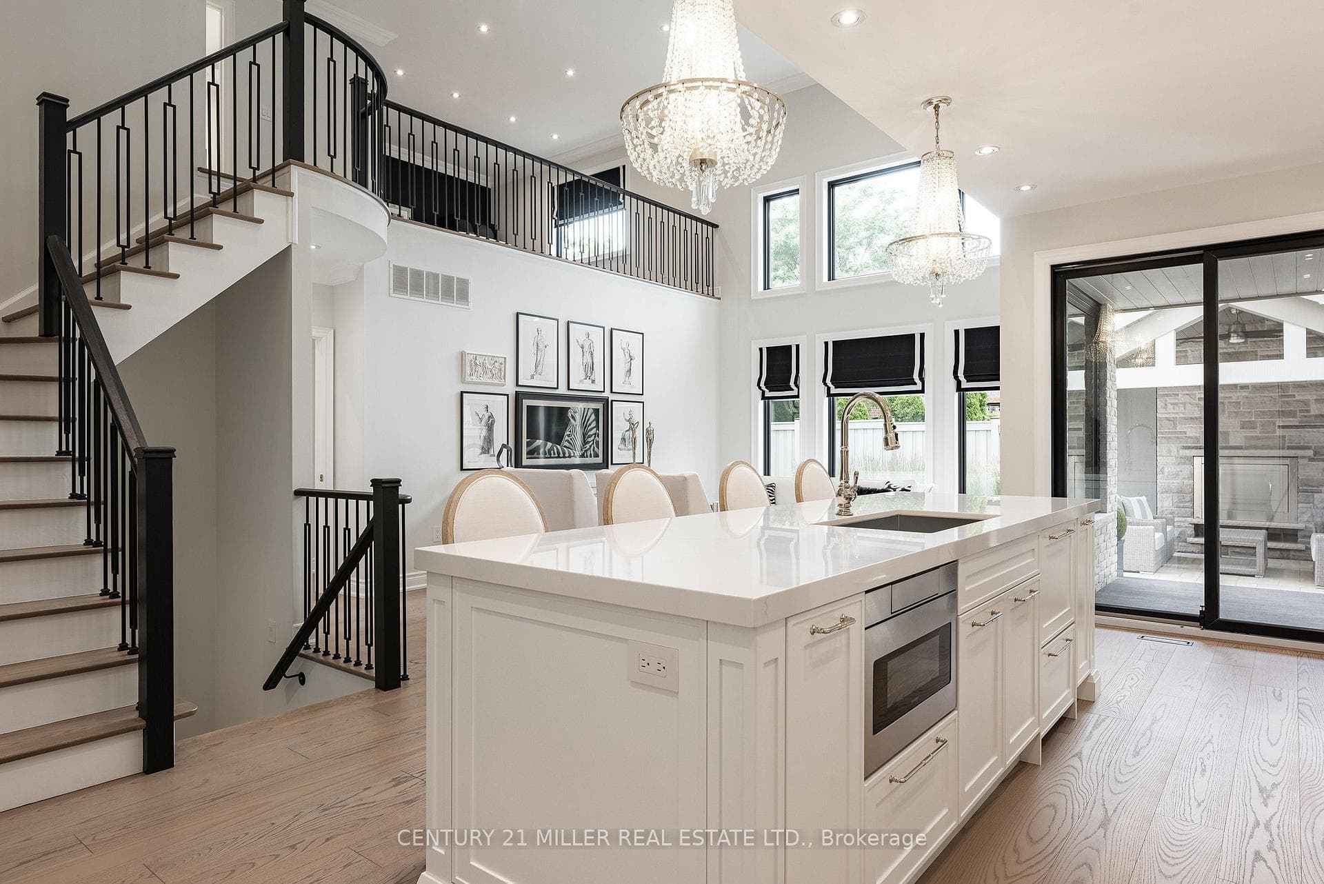 2201 Rochester Circle - Detached photo 11 of 47 in Oakville, Ontario