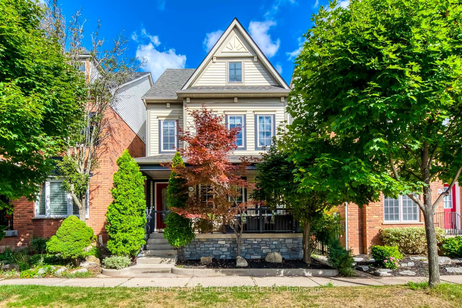 215 ROXTON Road - Detached for sale in Glen Abbey, Ontario