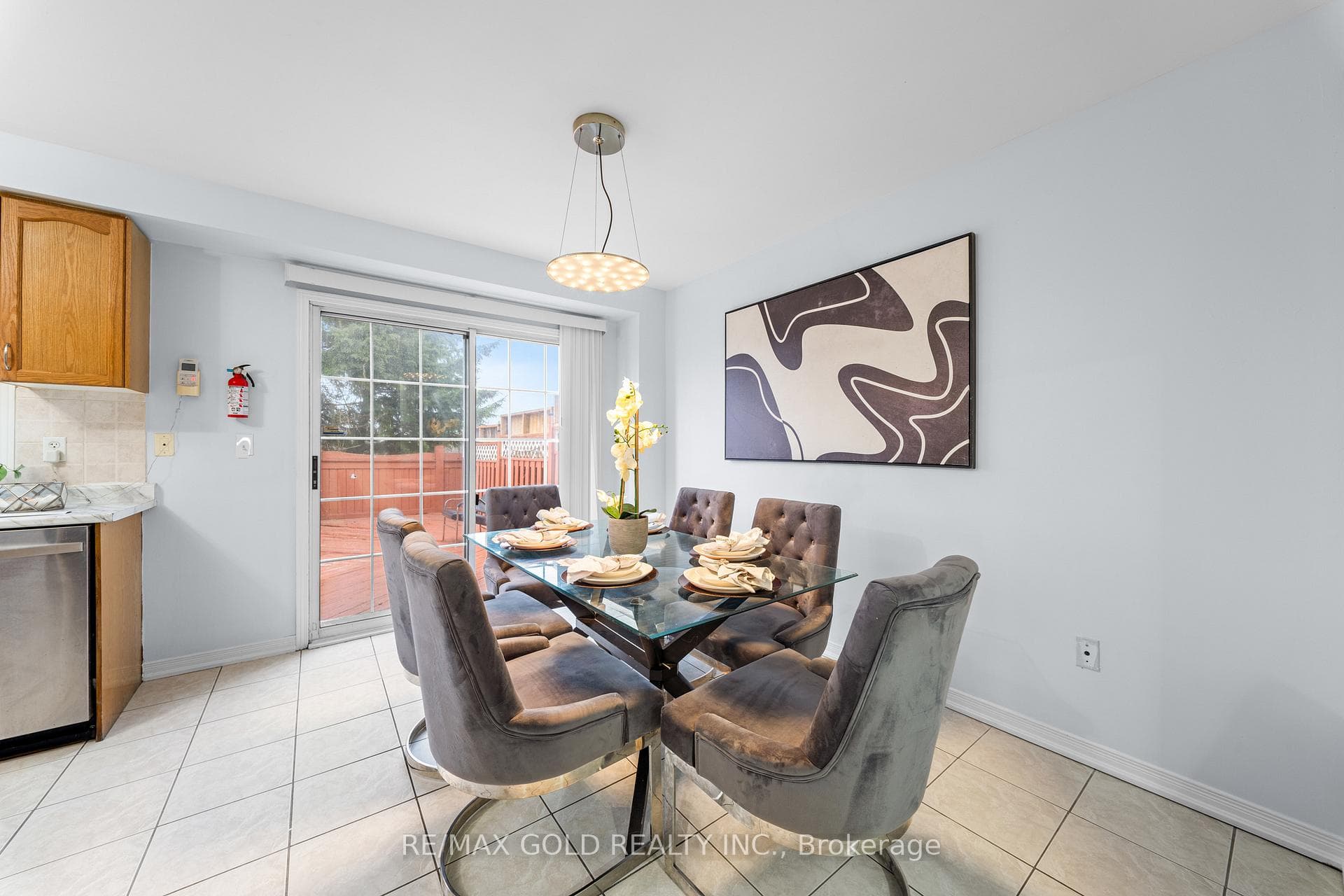 15 Revelstoke Place - Semi-Detached photo 13 of 49 in Brampton, Ontario