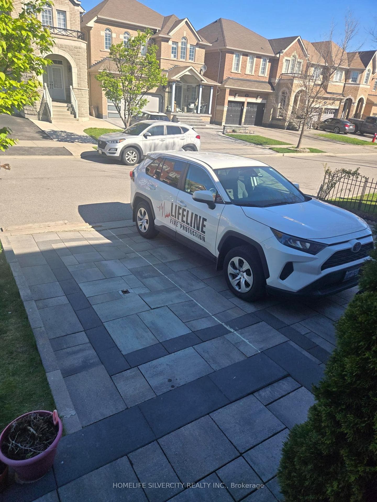 21 Rouge Street - Detached photo 5 of 5 in Brampton, Ontario