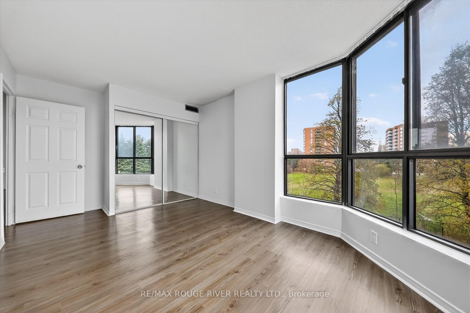 8 Silver Bell Grove Unit 309 - condo for sale in Scarborough (Morningside / West Hill)