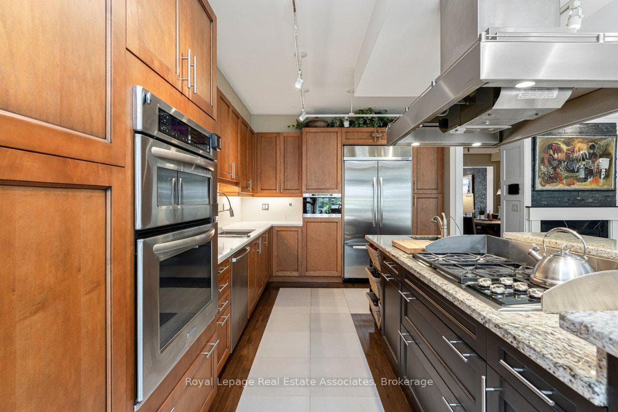 4135 Shipp Drive Unit 20 - Condo photo 20 of 50 in Mississauga, Ontario