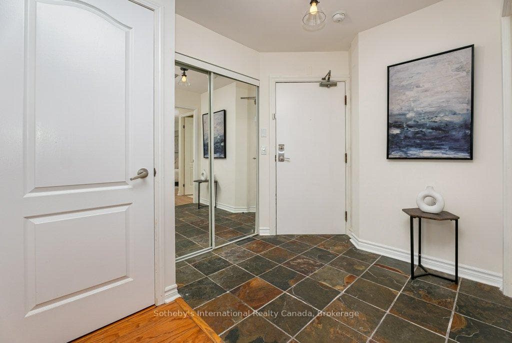 890 Sheppard Avenue Unit 514 - Condo photo 3 of 28 in North York (Bathurst Manor / Clanton Park), Ontario