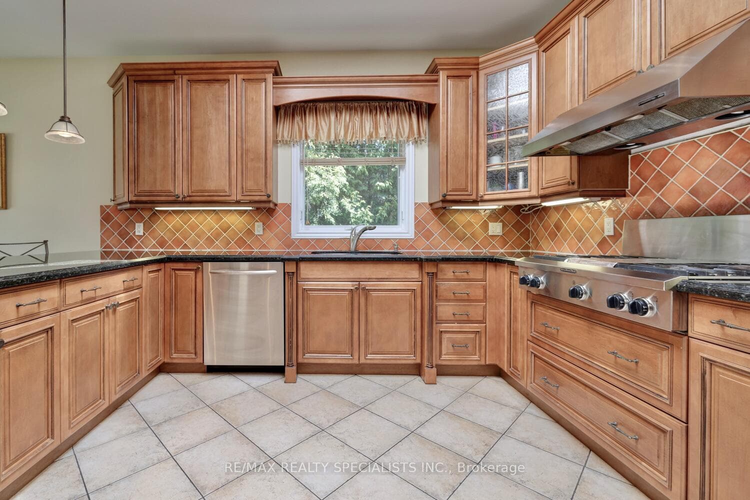 2141 Fowler Lane - Detached photo 14 of 44 in Mississauga, Ontario