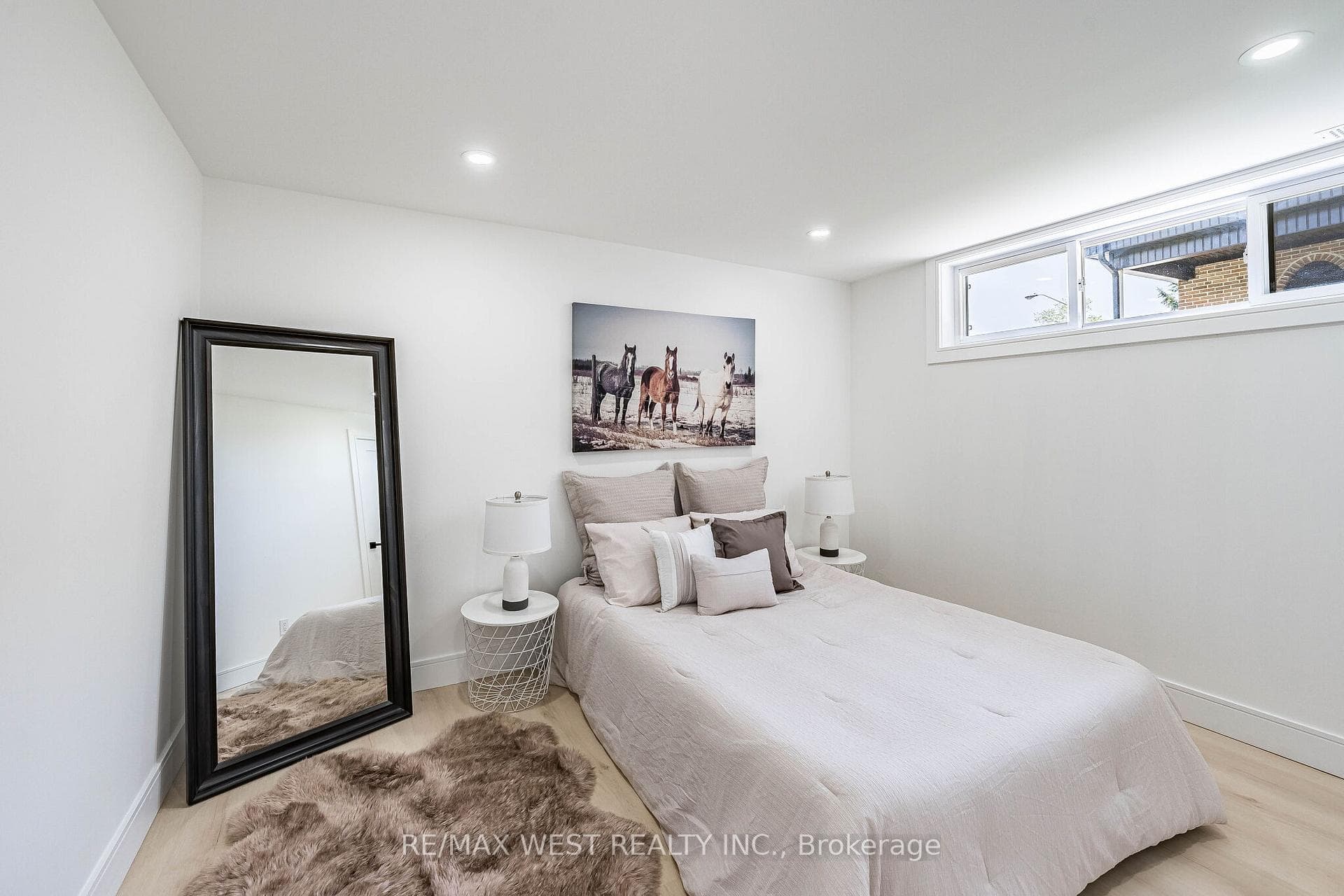 18 Torrington Drive - Detached photo 37 of 44 in Etobicoke (Islington / Rexdale), Ontario