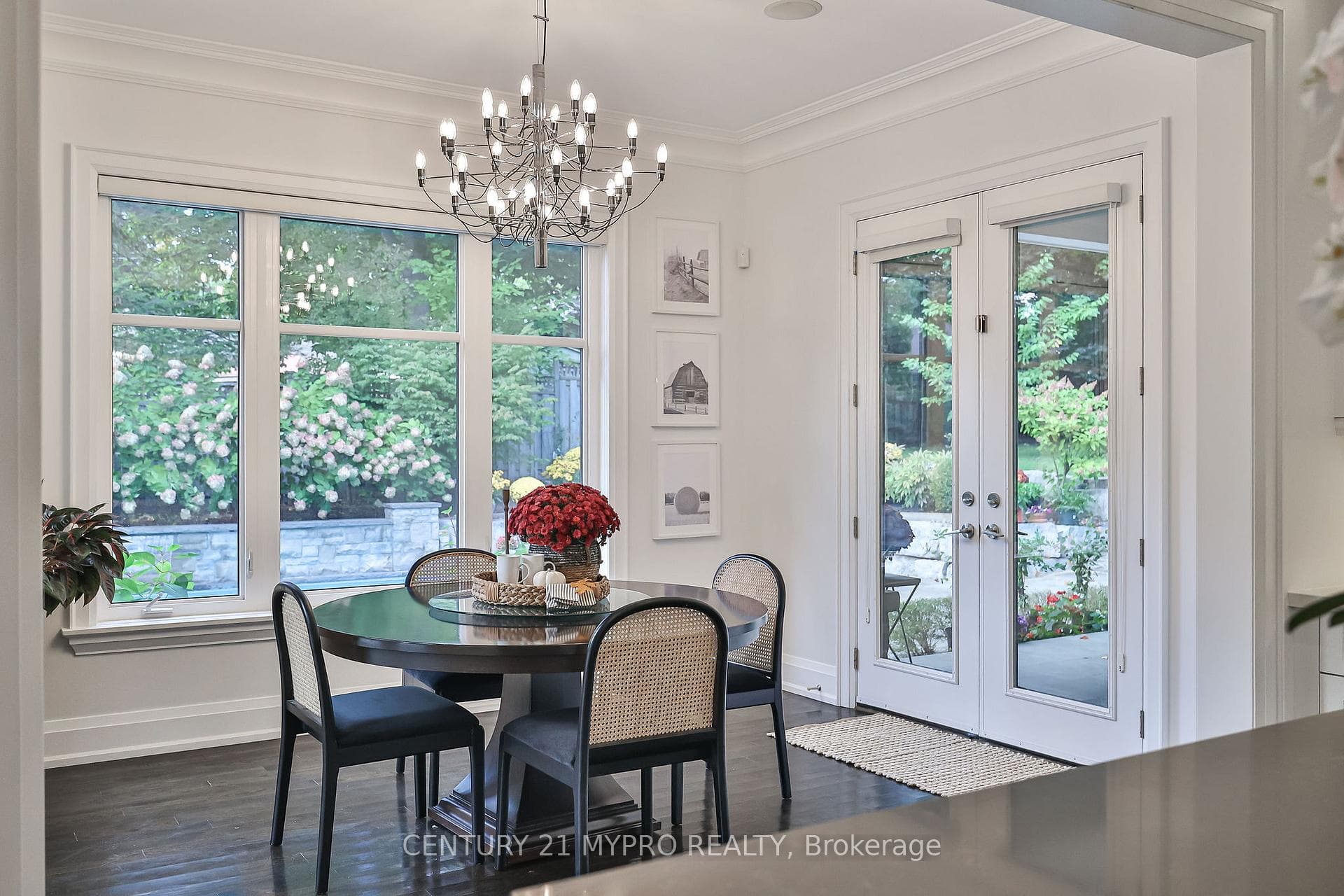 1389 Weaver Avenue - Detached photo 15 of 48 in Oakville, Ontario