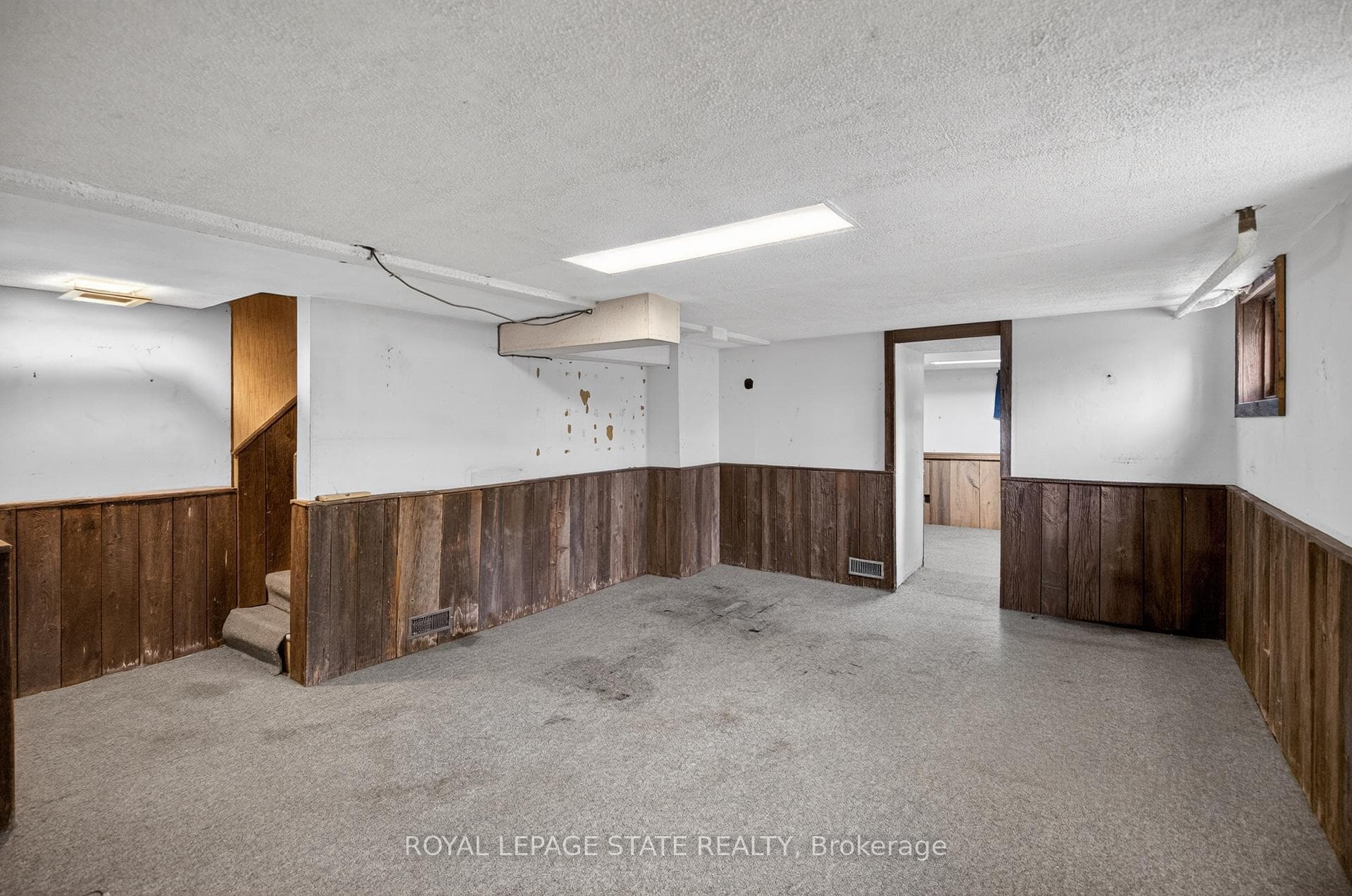 893 Lasalle Park Road - Detached photo 28 of 47 in Burlington, Ontario