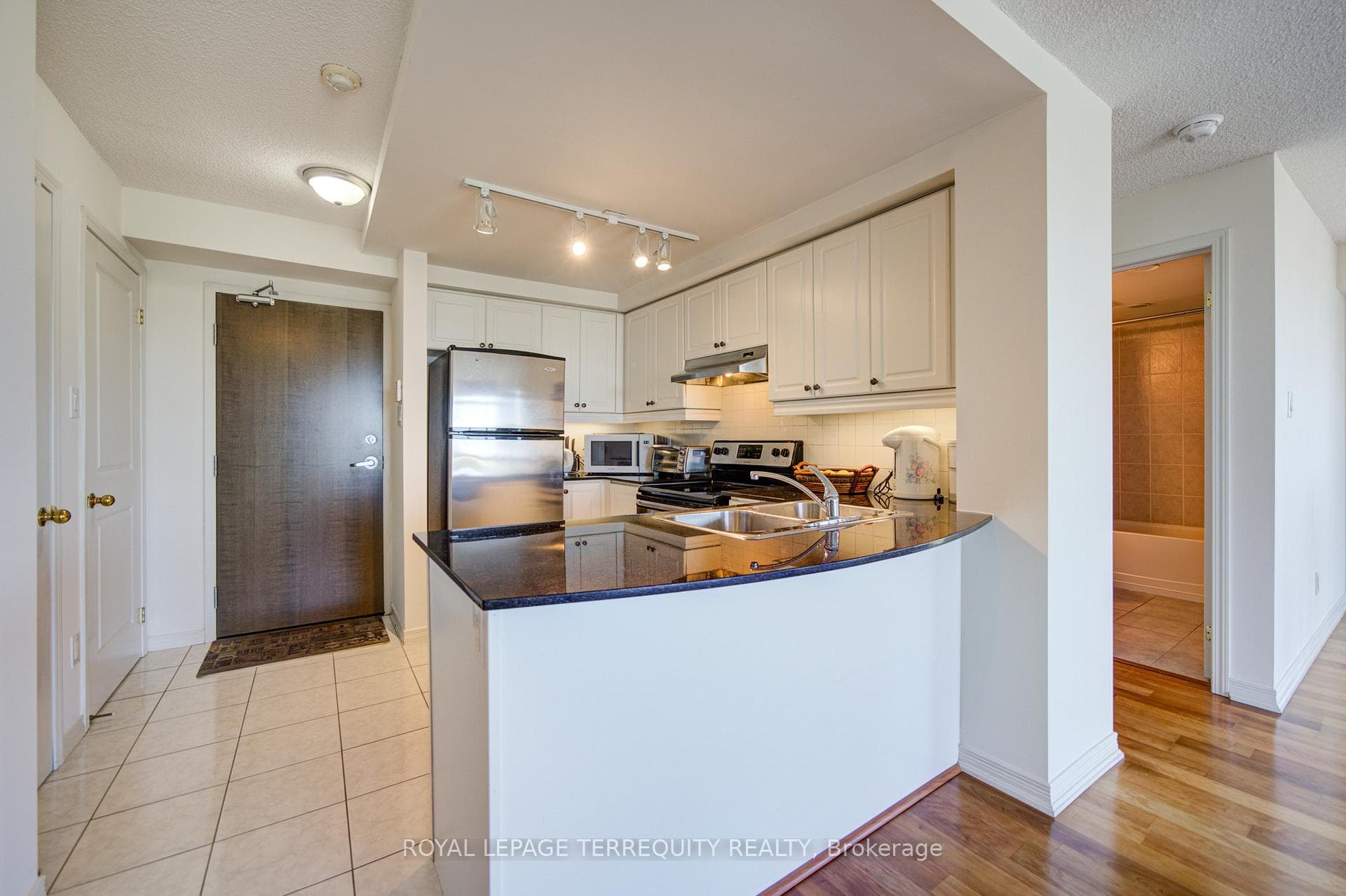 9 George Street Unit 2311 - Condo photo 10 of 44 in Brampton, Ontario