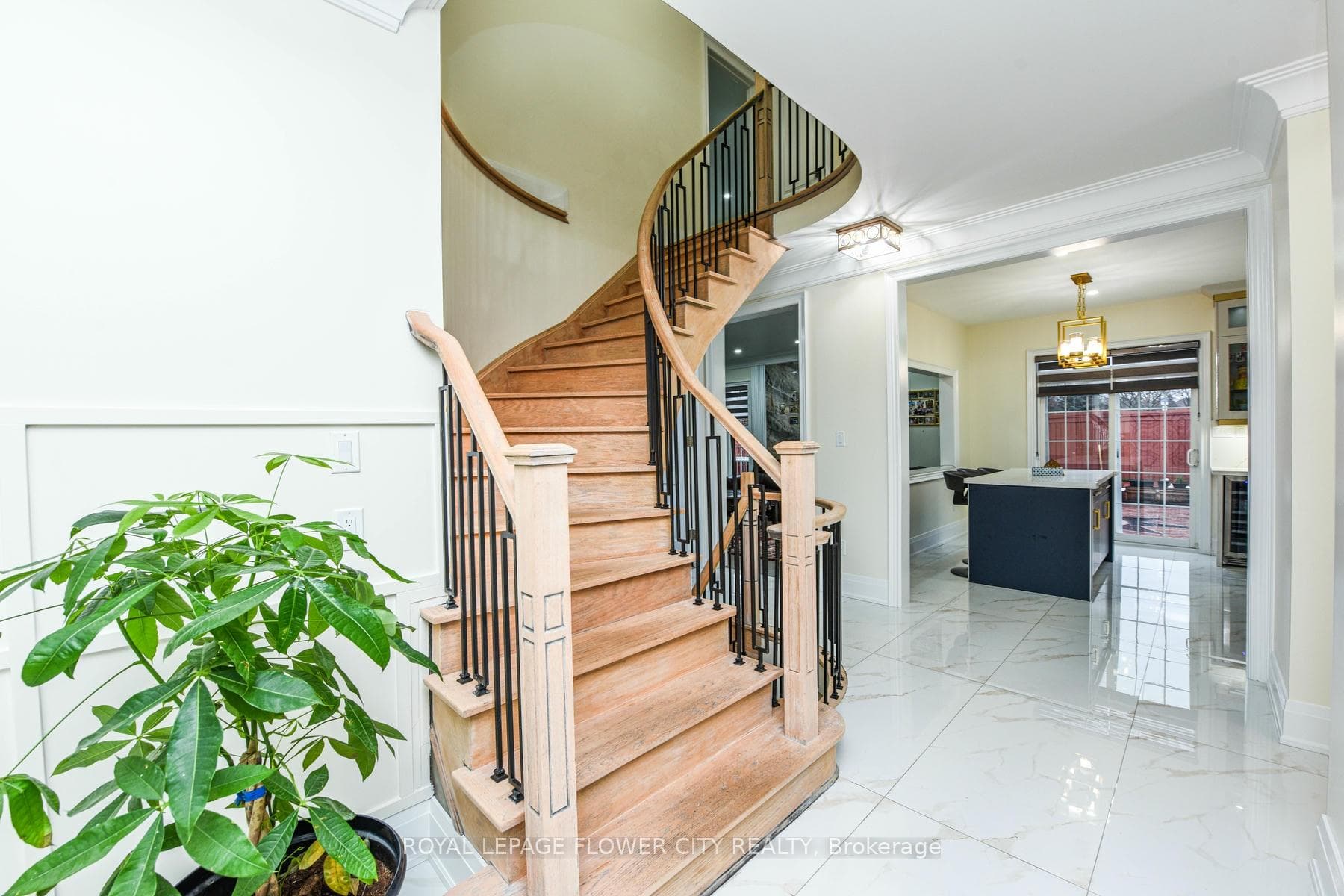 22 Wintersnow Court - Detached photo 15 of 50 in Brampton, Ontario