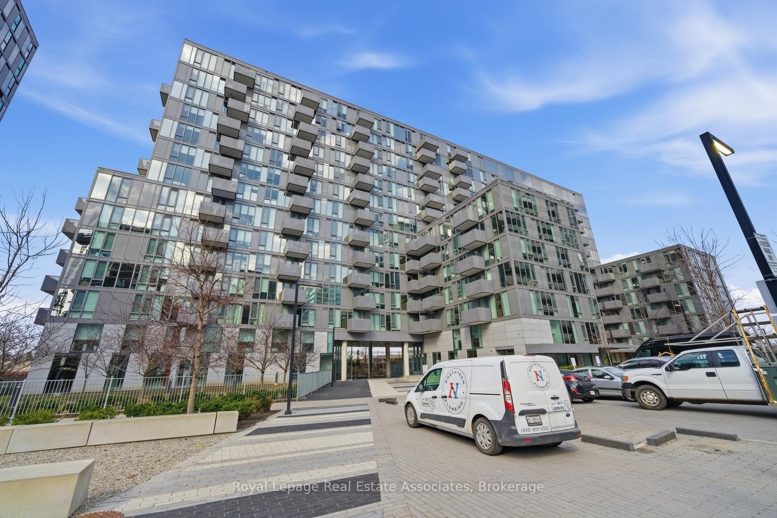 38 Monte Kwinter Court Unit 807 - Condo photo 4 of 41 in North York (Bathurst Manor / Clanton Park), Ontario