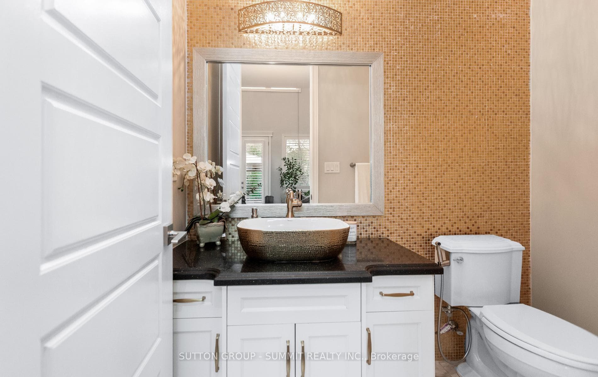 121 Ringwood Road - Detached photo 21 of 49 in Oakville, Ontario