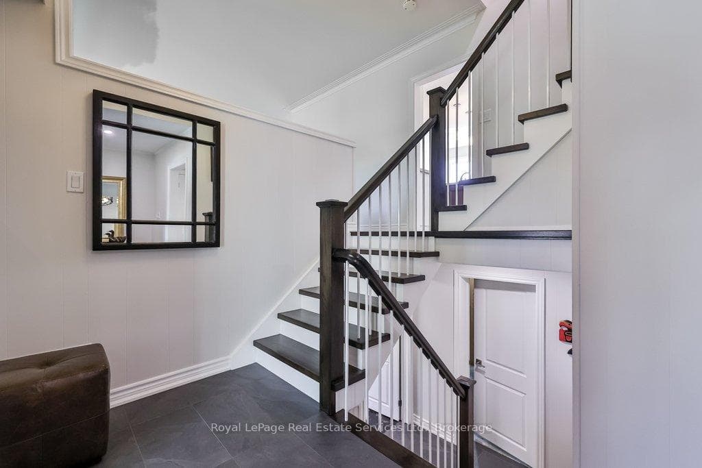1528 Warland Road - Detached photo 6 of 50 in Oakville, Ontario