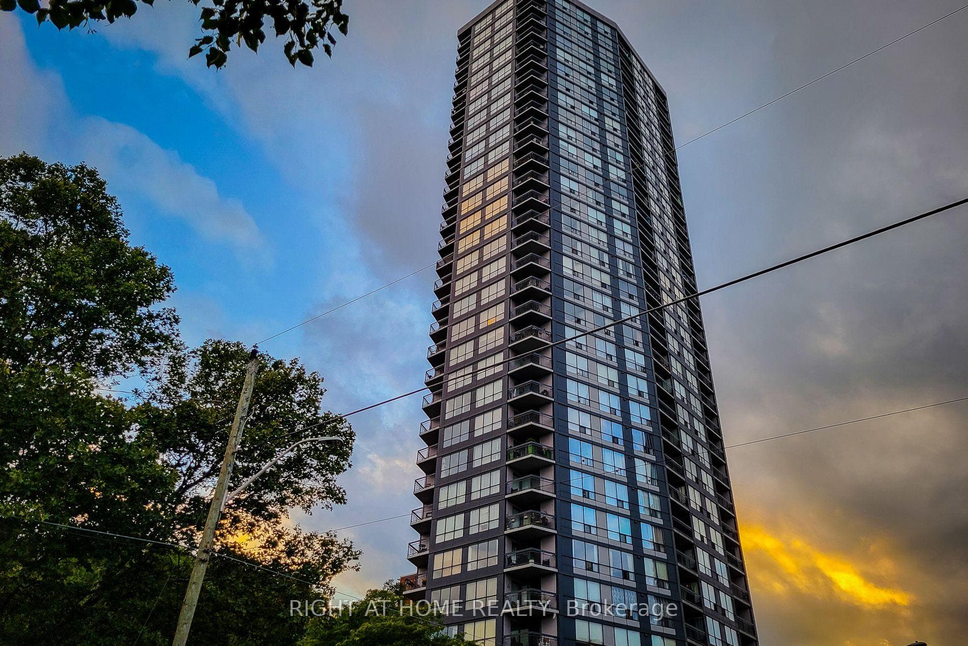 150 Charlton Avenue Unit 601 - Condo photo 1 of 26 in Hamilton, Ontario