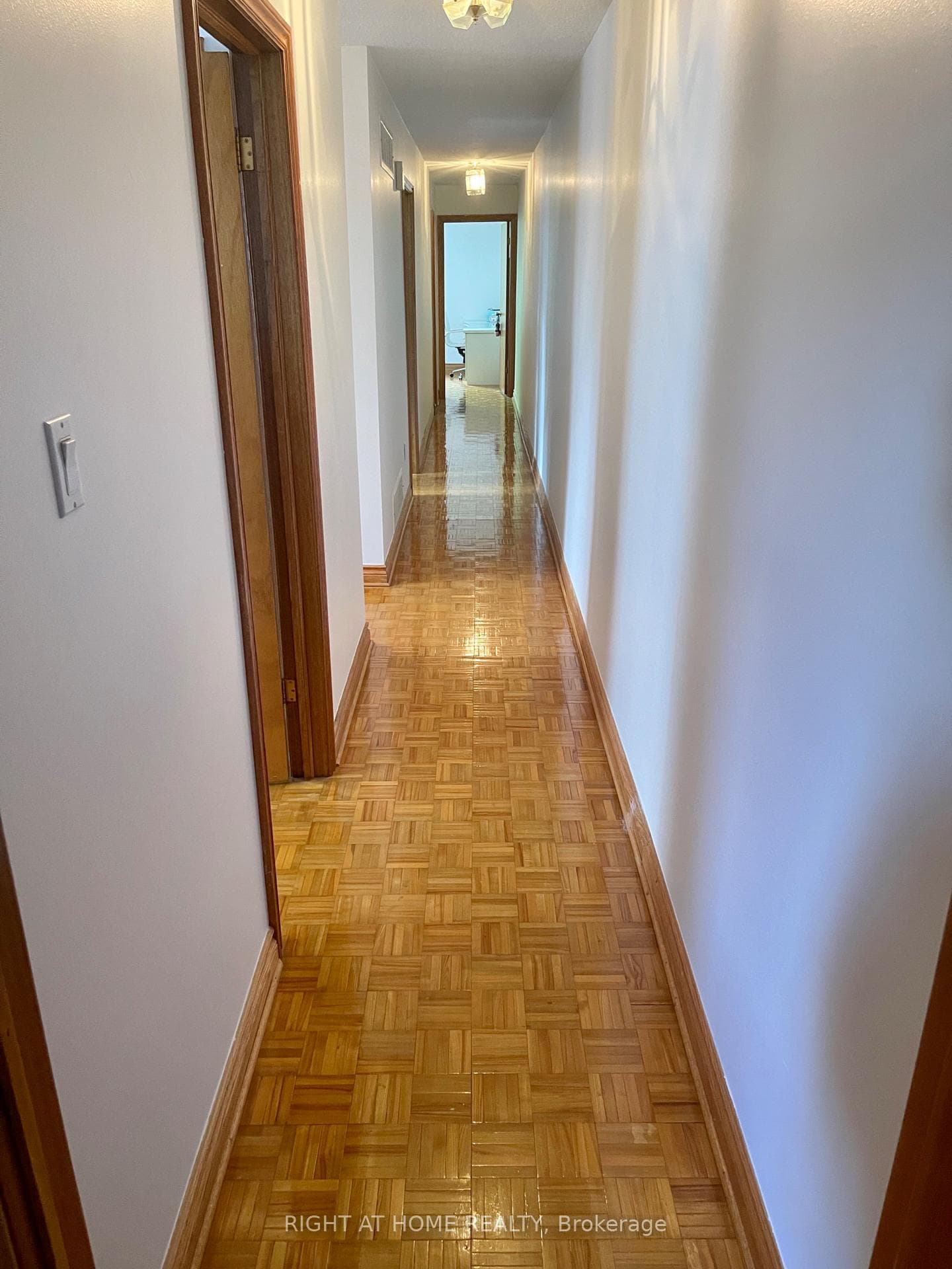 40 Bellevue Avenue - Semi-Detached photo 19 of 34 in Downtown Toronto / Waterfront, Ontario