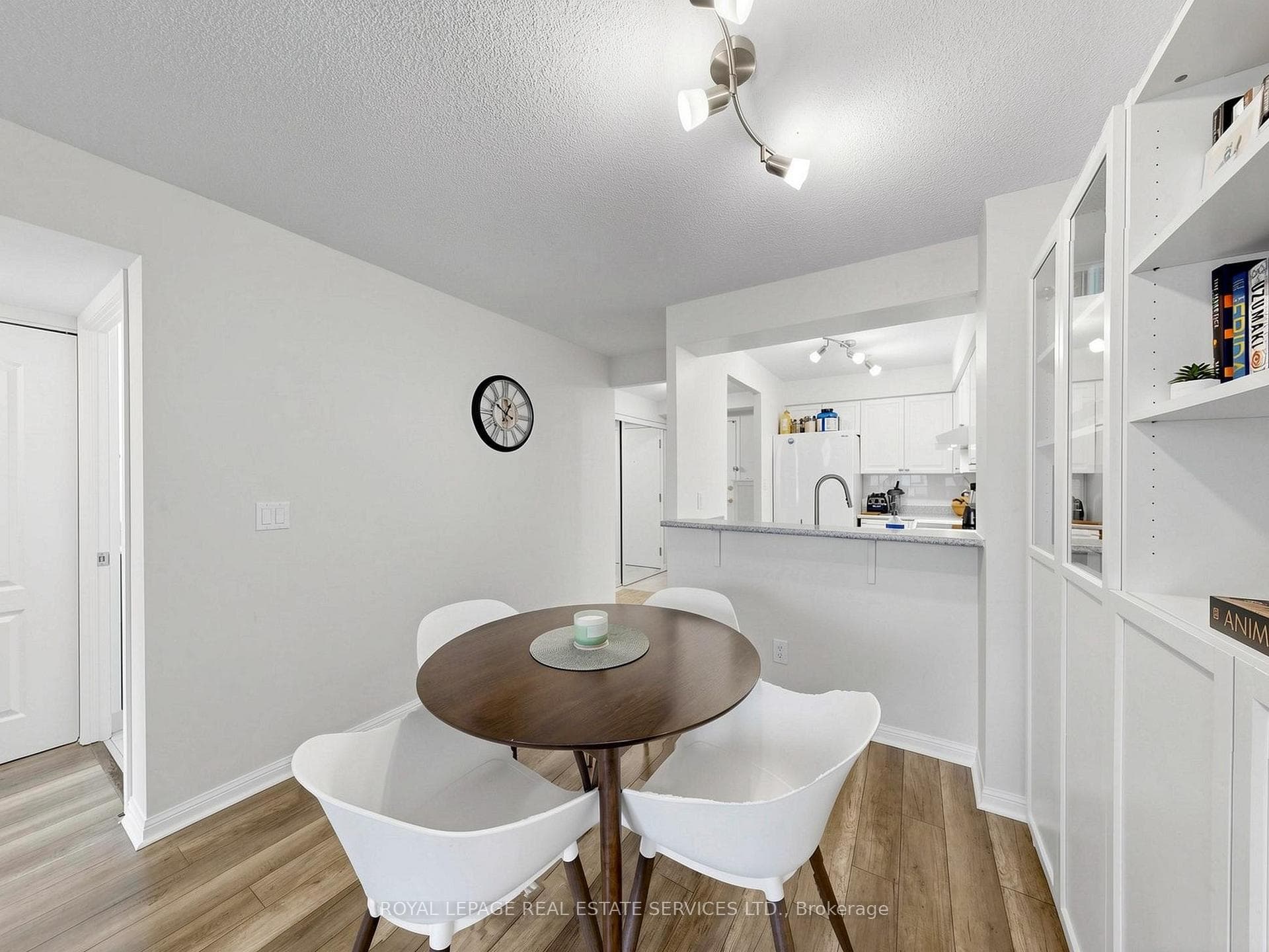 398 Eglinton Avenue Unit 203 - Condo photo 17 of 45 in Leaside / Davisville, Ontario