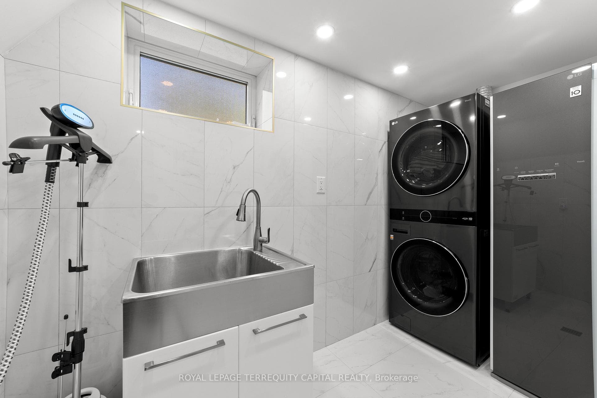 730 Hyde Road - Detached photo 41 of 50 in Burlington, Ontario