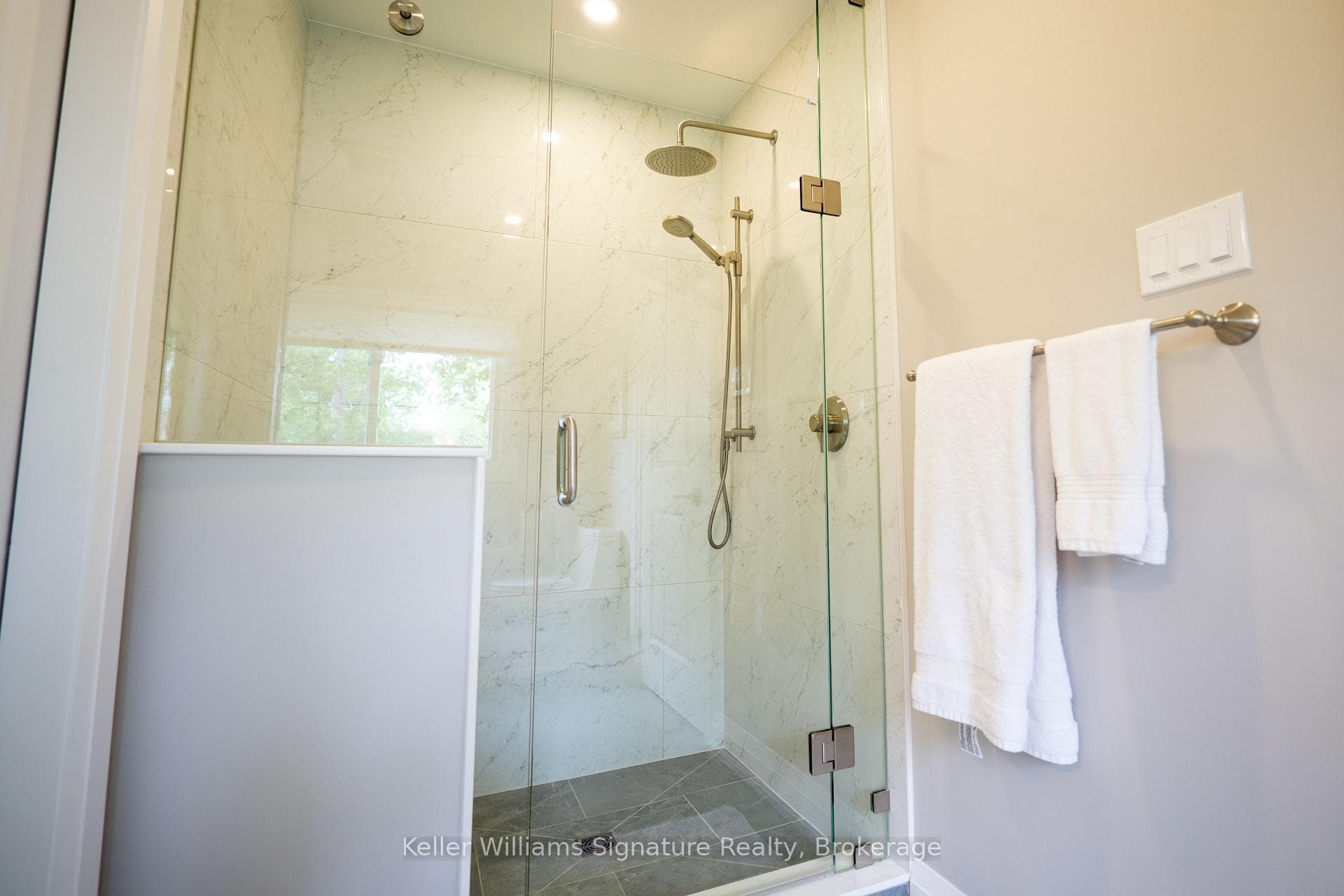 503 Wicklow Road - Detached photo 29 of 42 in Burlington, Ontario