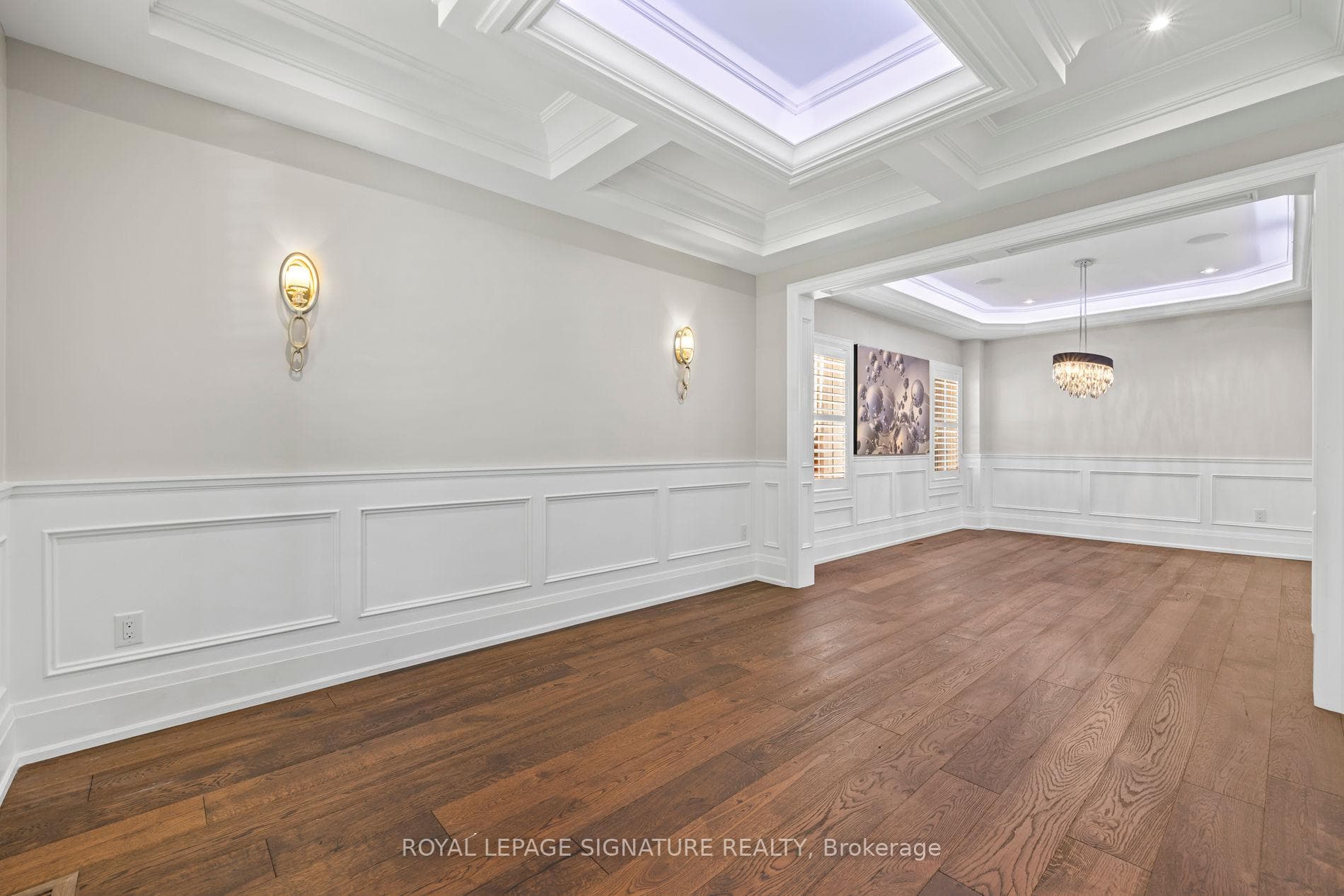 2480 Upper Valley Crescent - Detached photo 6 of 50 in Oakville, Ontario