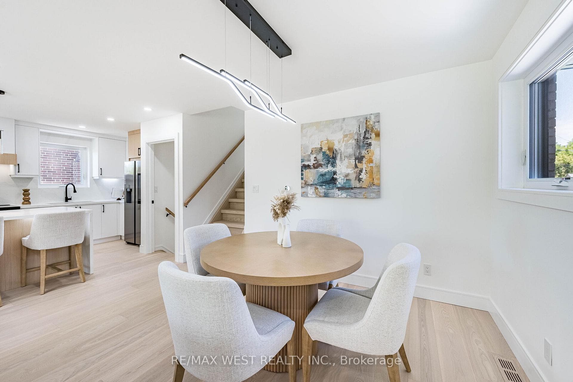 18 Torrington Drive - Detached photo 10 of 44 in Etobicoke (Islington / Rexdale), Ontario