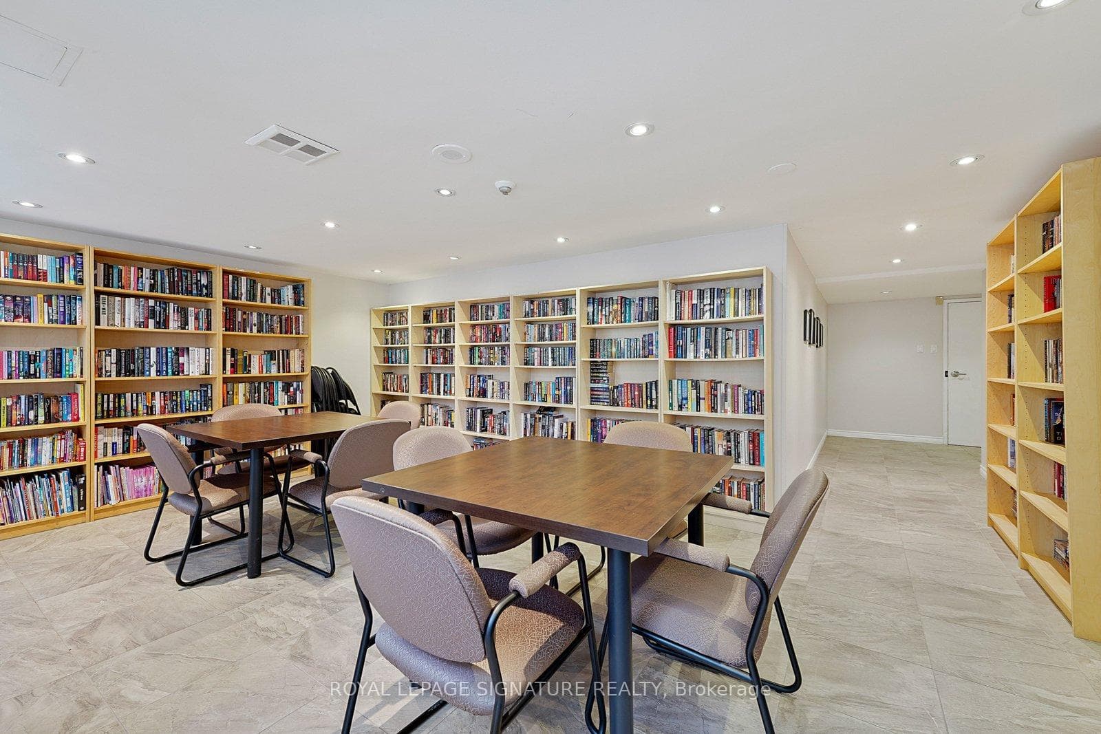 5 Kenneth Avenue Unit 205 - Condo photo 23 of 39 in Willowdale / Newtonbrook, Ontario