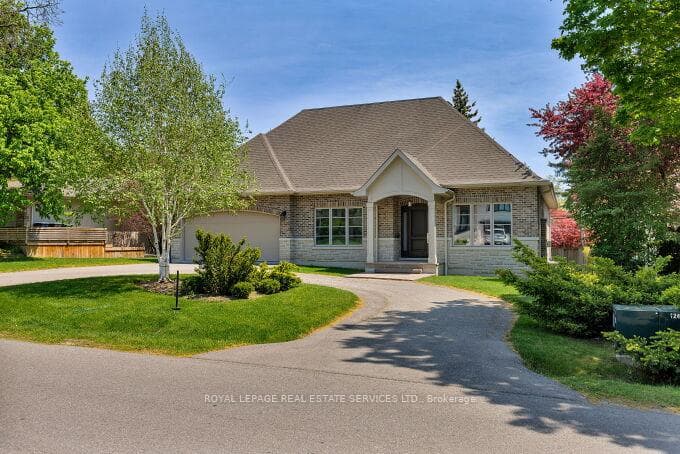 47 Twyford Road - Detached photo 1 of 48 in Etobicoke (Islington / Rexdale), Ontario