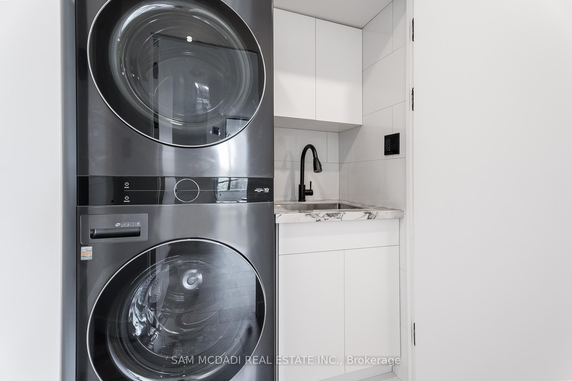 5444 Yonge Street Unit 304 - Condo photo 23 of 40 in Thornhill / Willowdale, Ontario