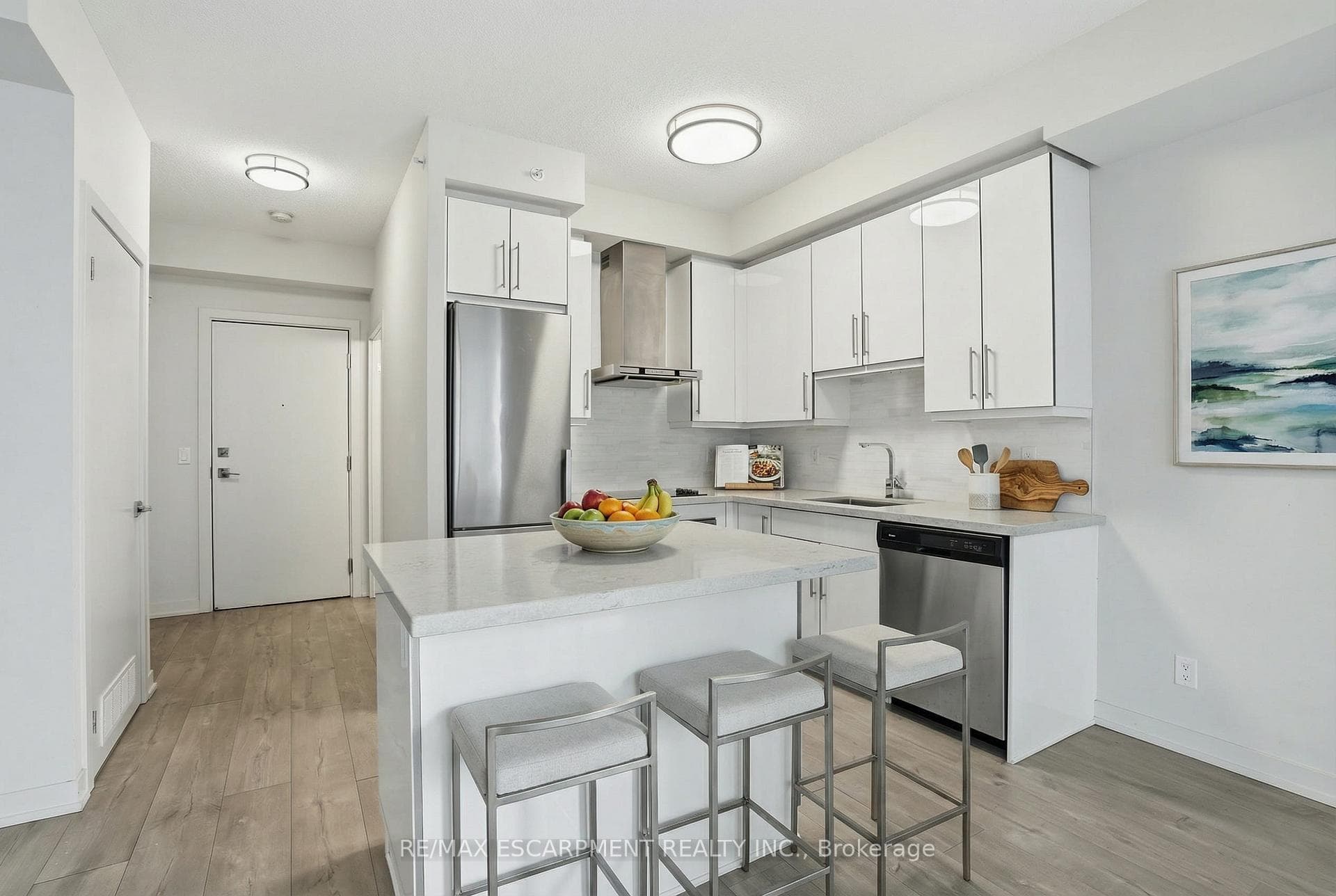 2087 Fairview Street Unit 1310 - Condo photo 6 of 27 in Burlington, Ontario