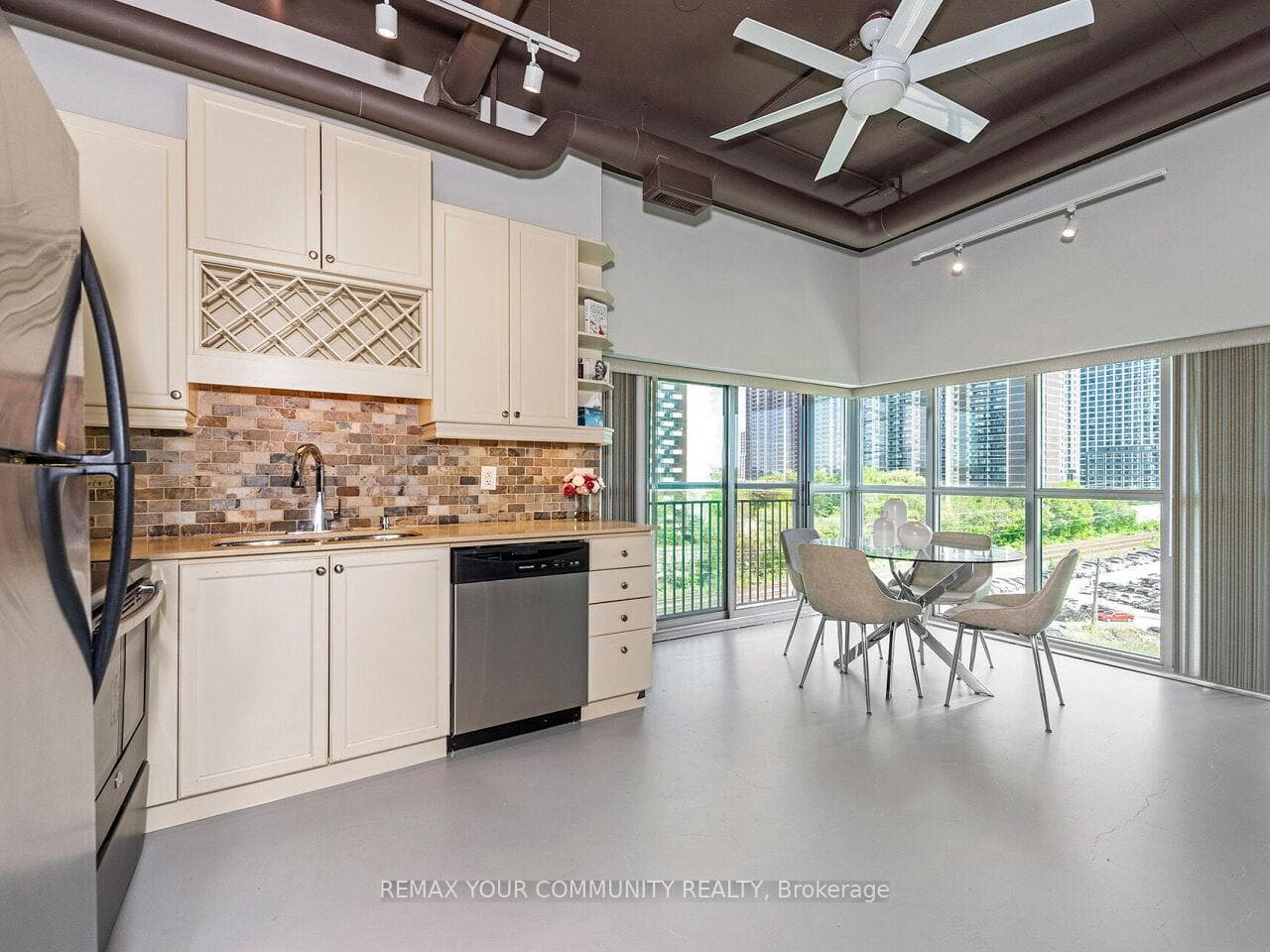 2 Fieldway Road Unit 601 - Condo photo 10 of 34 in Etobicoke (Islington / Rexdale), Ontario