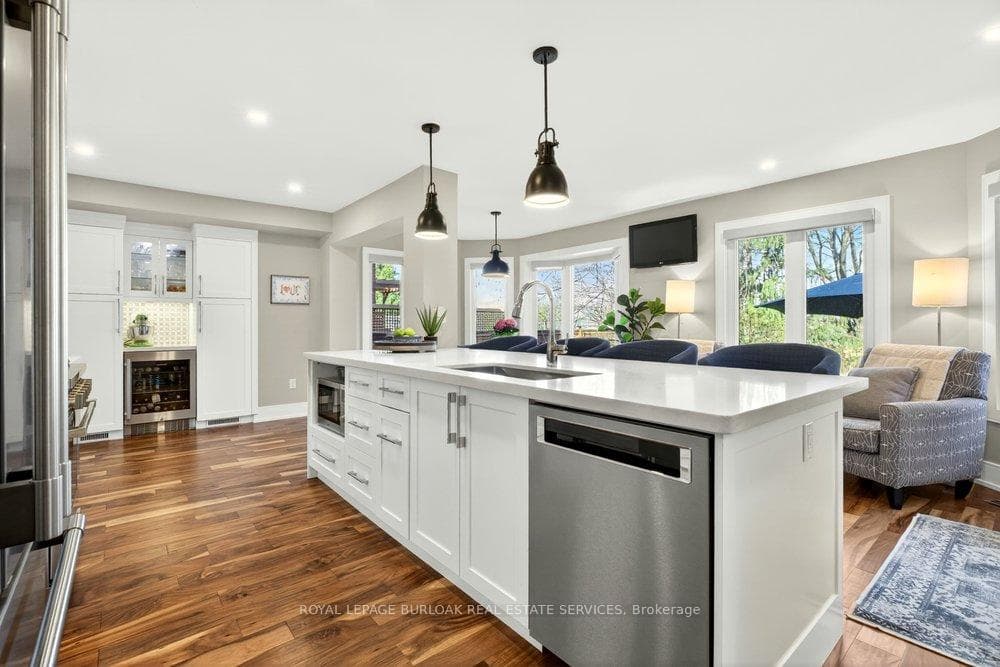 1078 Augustus Drive - Detached photo 6 of 49 in Burlington, Ontario