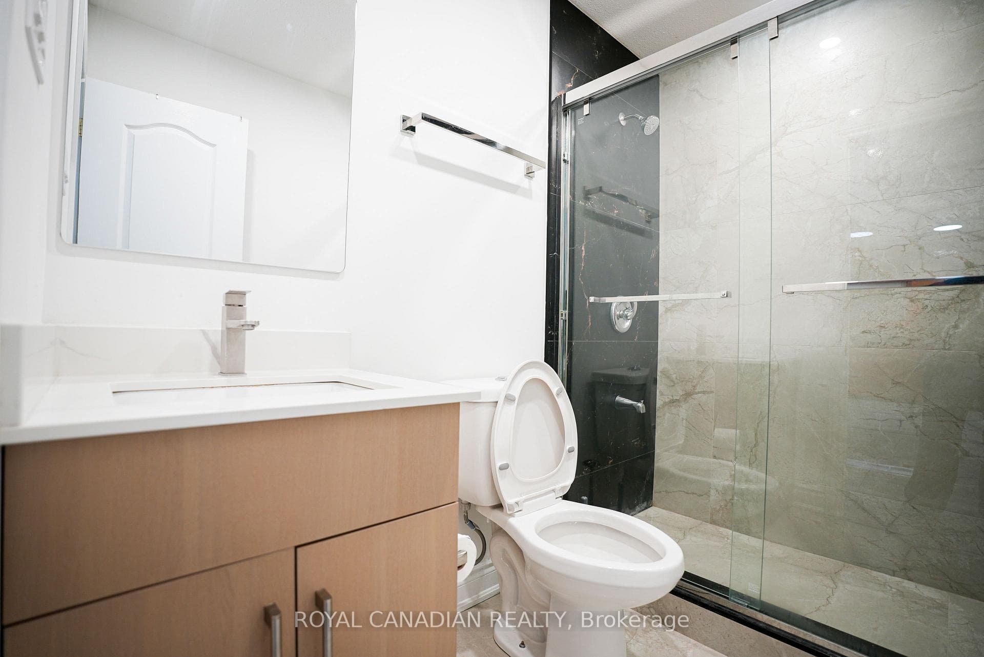 67 Sutherland Avenue - Detached photo 18 of 35 in Brampton, Ontario