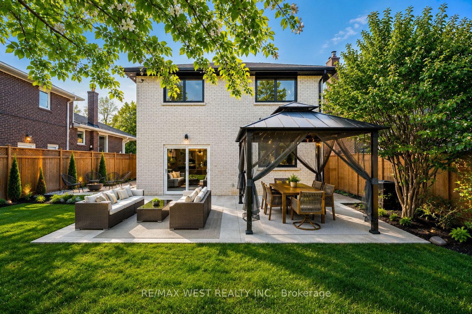 18 Torrington Drive - Detached photo 2 of 44 in Etobicoke (Islington / Rexdale), Ontario