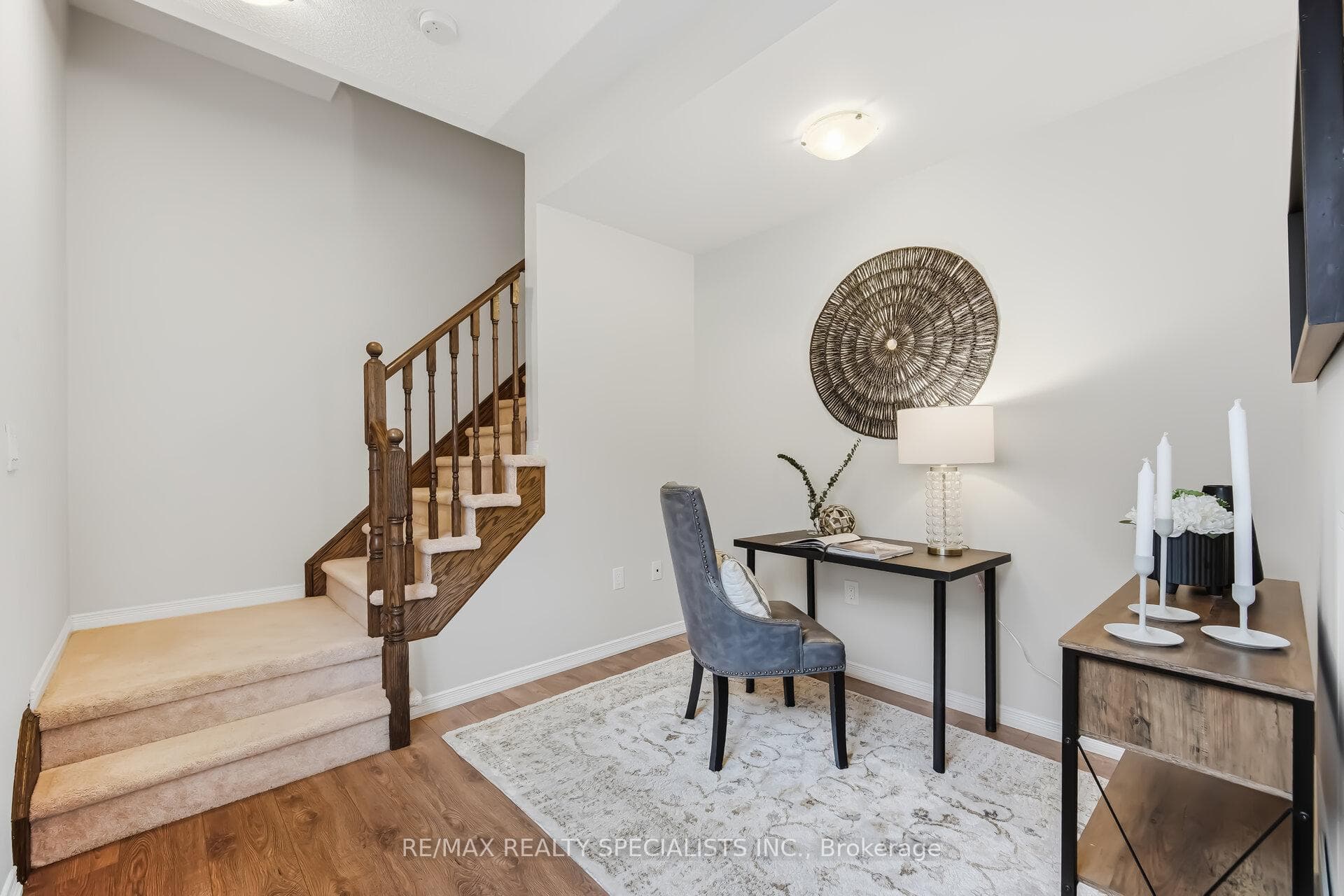 33 Birchfield Crescent - Townhouse photo 4 of 16 in Caledon, Ontario