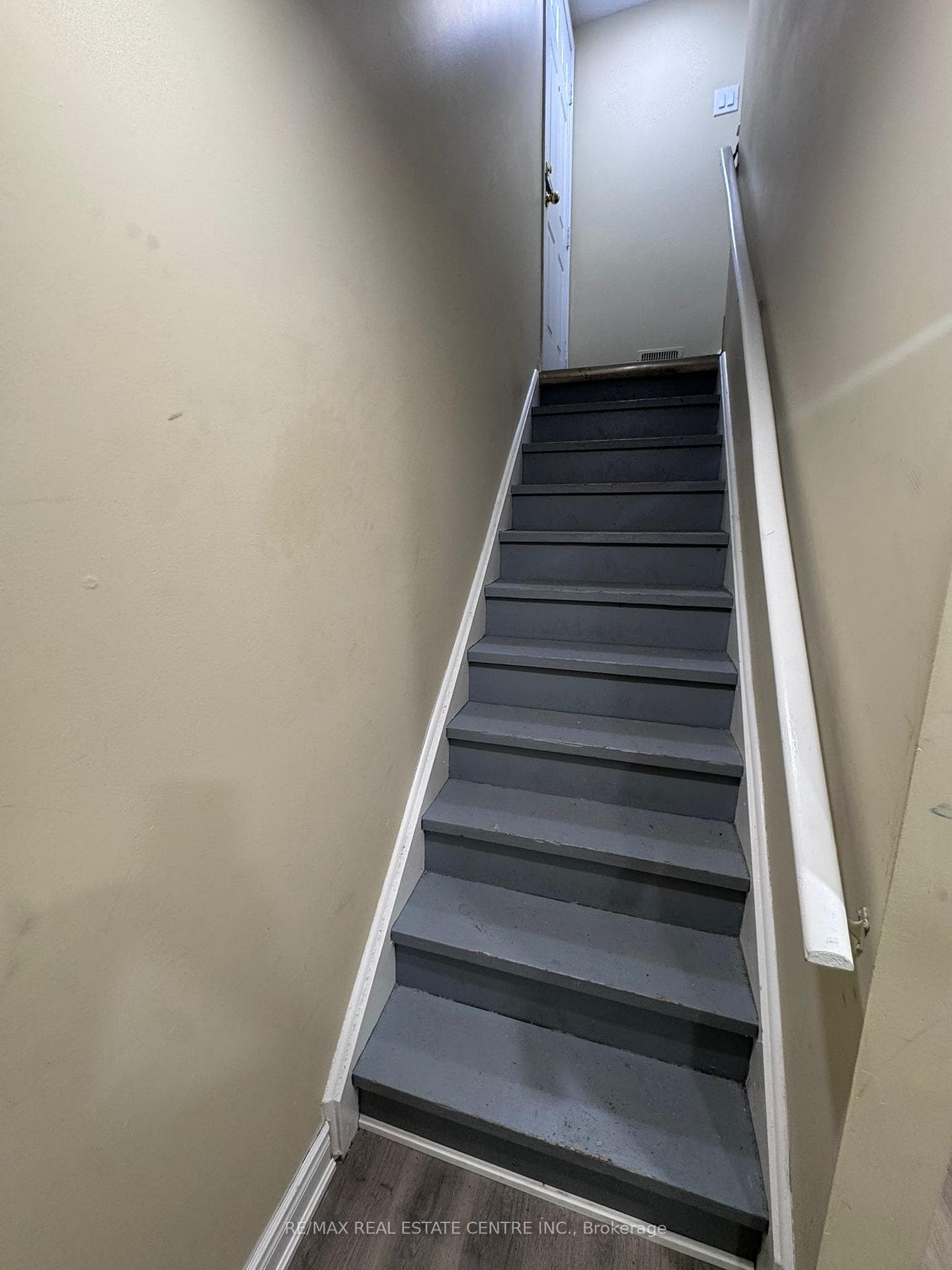 140 Cadillac Crescent Unit Basement - Semi-Detached photo 3 of 15 in Brampton, Ontario