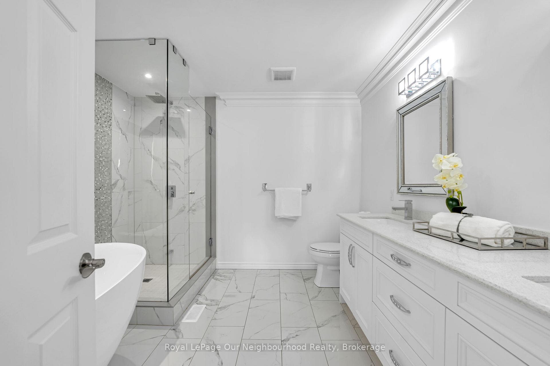 4689 Leanna Heights Road - Detached photo 18 of 39 in Burlington, Ontario