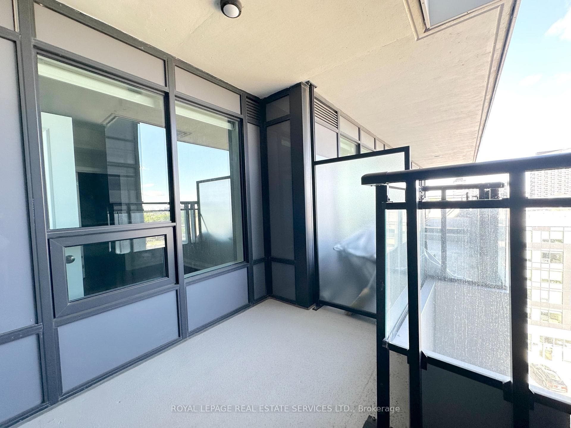 2333 Taunton Road Unit 901 - Condo photo 15 of 25 in Oakville, Ontario