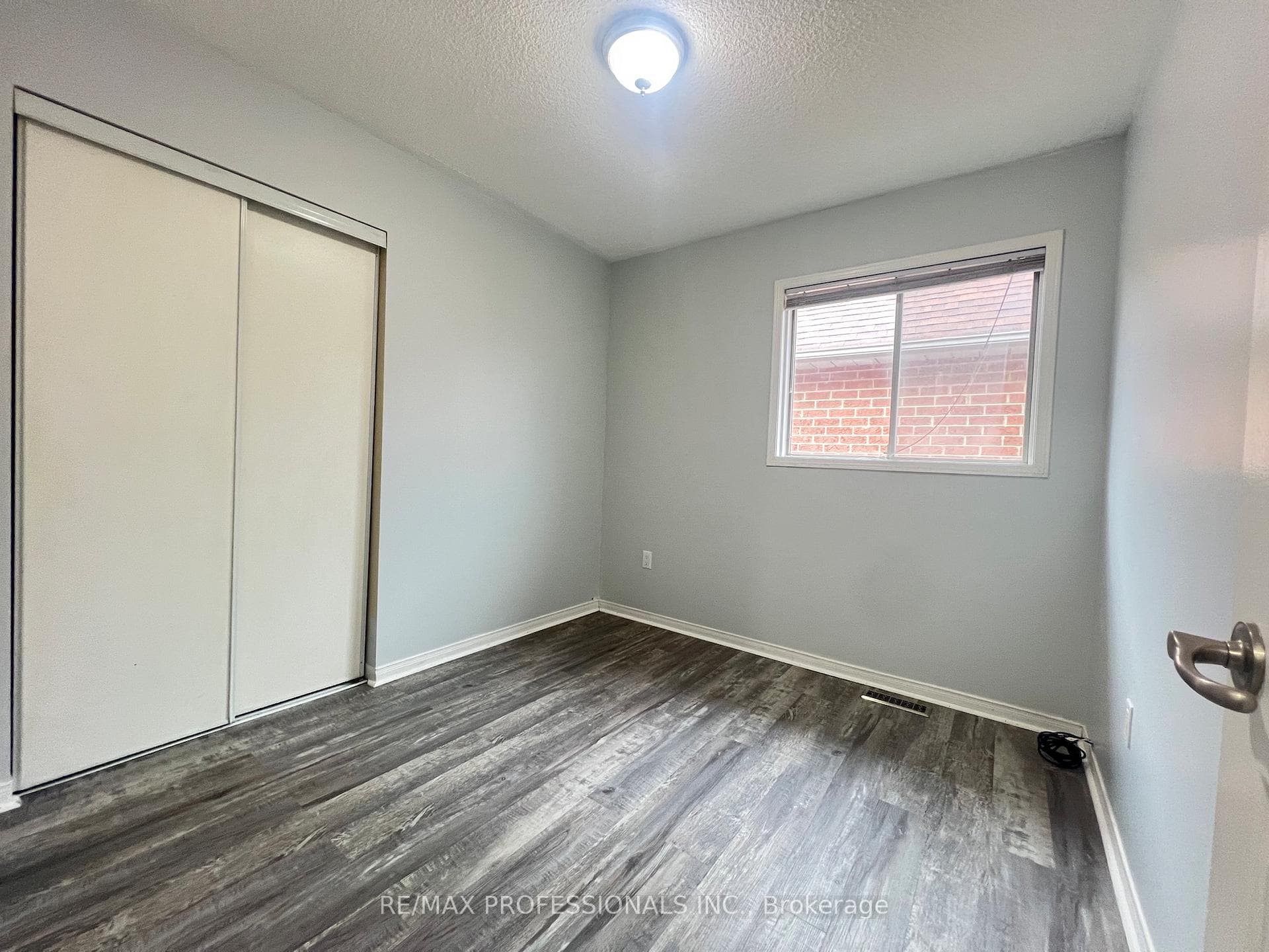 110 Springview Drive - Detached photo 16 of 40 in Brampton, Ontario