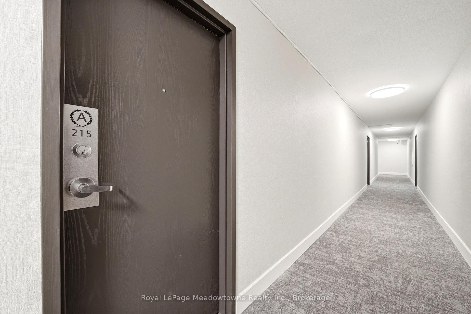 2929 Aquitaine Avenue Unit 215 - Condo photo 4 of 26 in Mississauga, Ontario