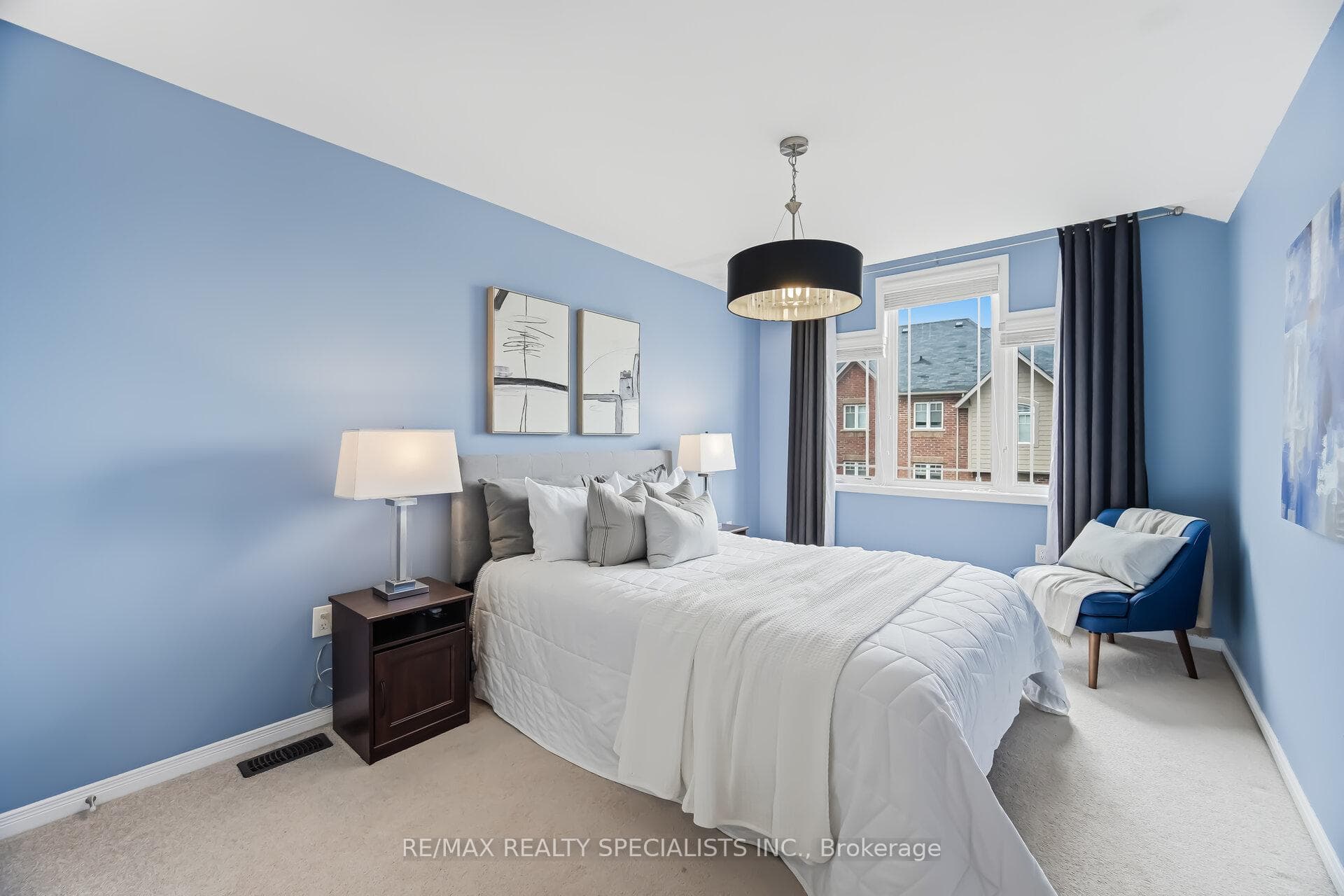 33 Birchfield Crescent - Townhouse photo 13 of 16 in Caledon, Ontario
