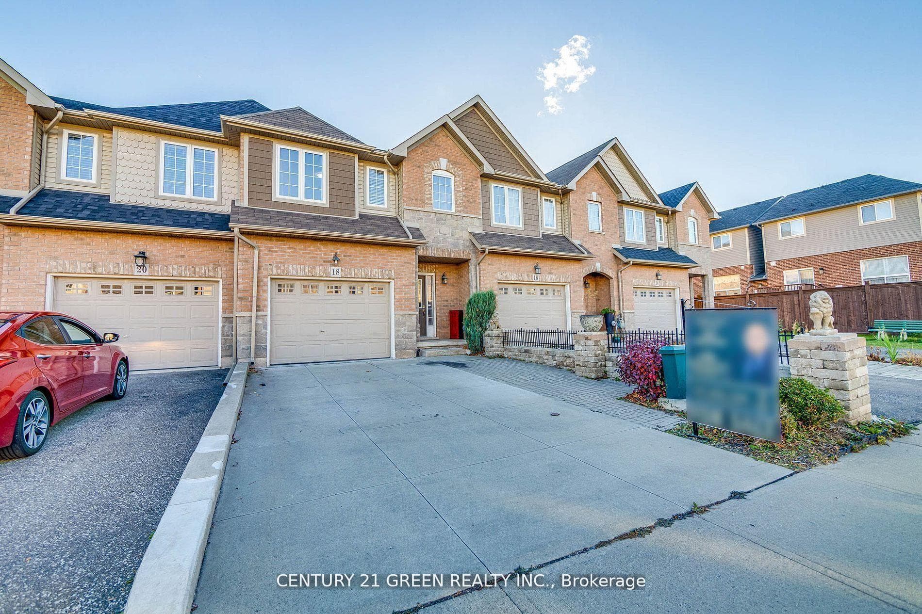 18 Palacebeach Trail - home for sale in Hamilton, Ontario